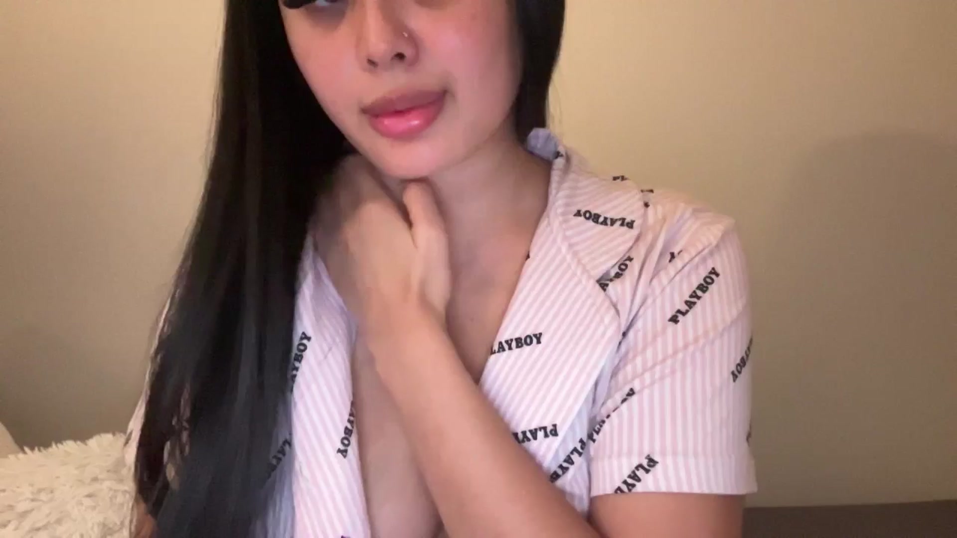 Gallery image thumbnail from MsAkira's myfreecams stream on, 11/25/2024, 18:48 image 12 of 20