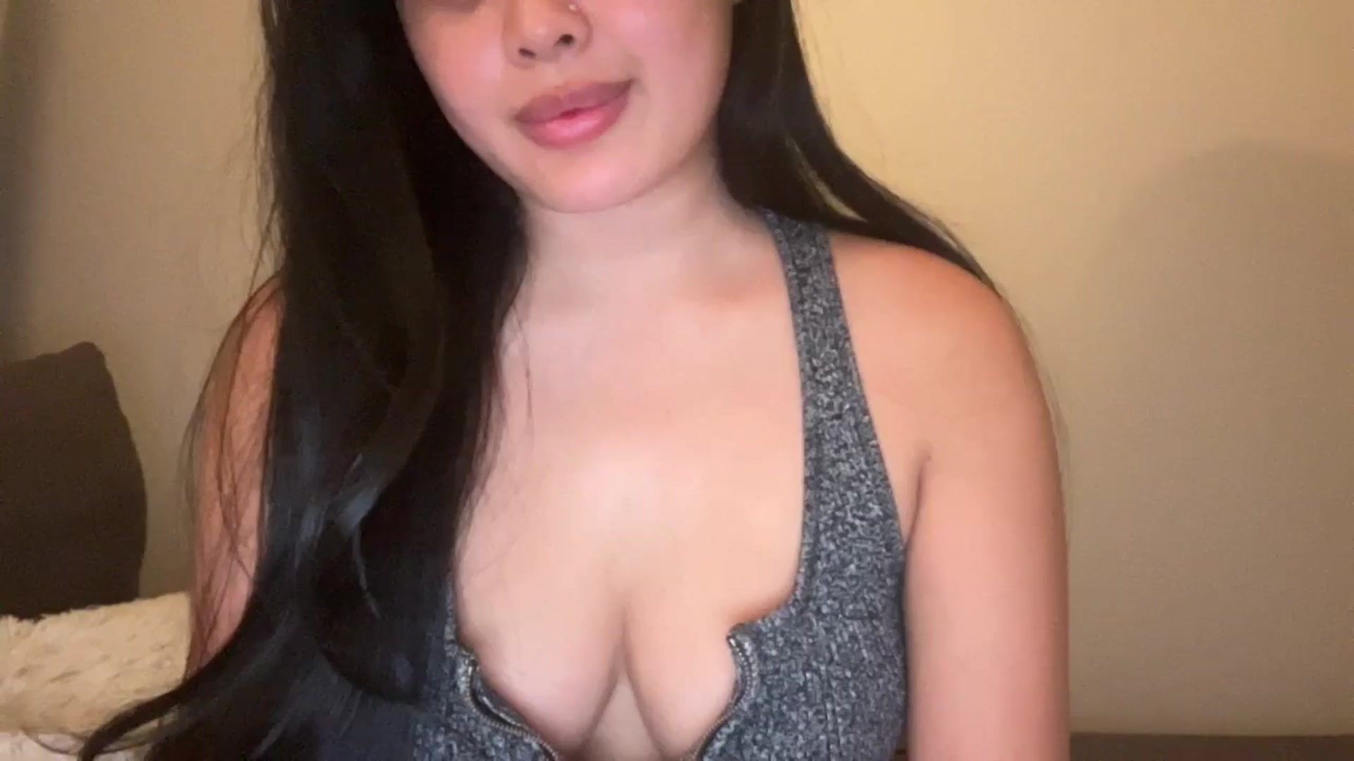 Gallery image thumbnail from MsAkira's myfreecams stream on, 12/01/2024, 10:17 image 15 of 20
