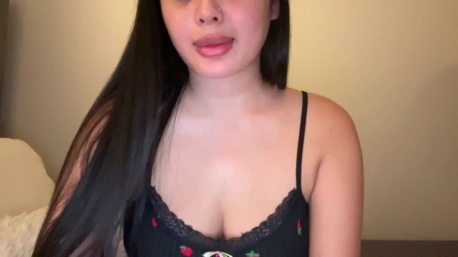 Gallery image thumbnail from MsAkira's myfreecams stream on, 12/04/2024, 02:27 image 20 of 20