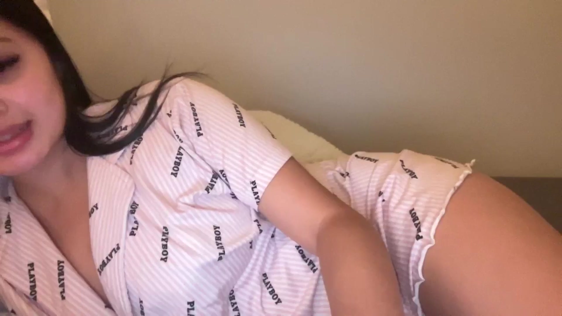 Gallery image thumbnail from MsAkira's myfreecams stream on, 12/09/2024, 02:45 image 6 of 20
