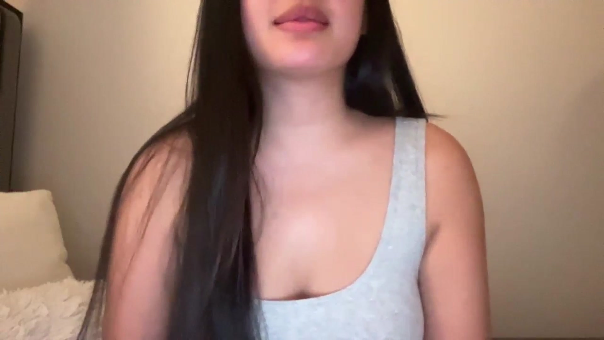 Gallery image thumbnail from MsAkira's myfreecams stream on, 12/10/2024, 18:02 image 4 of 20
