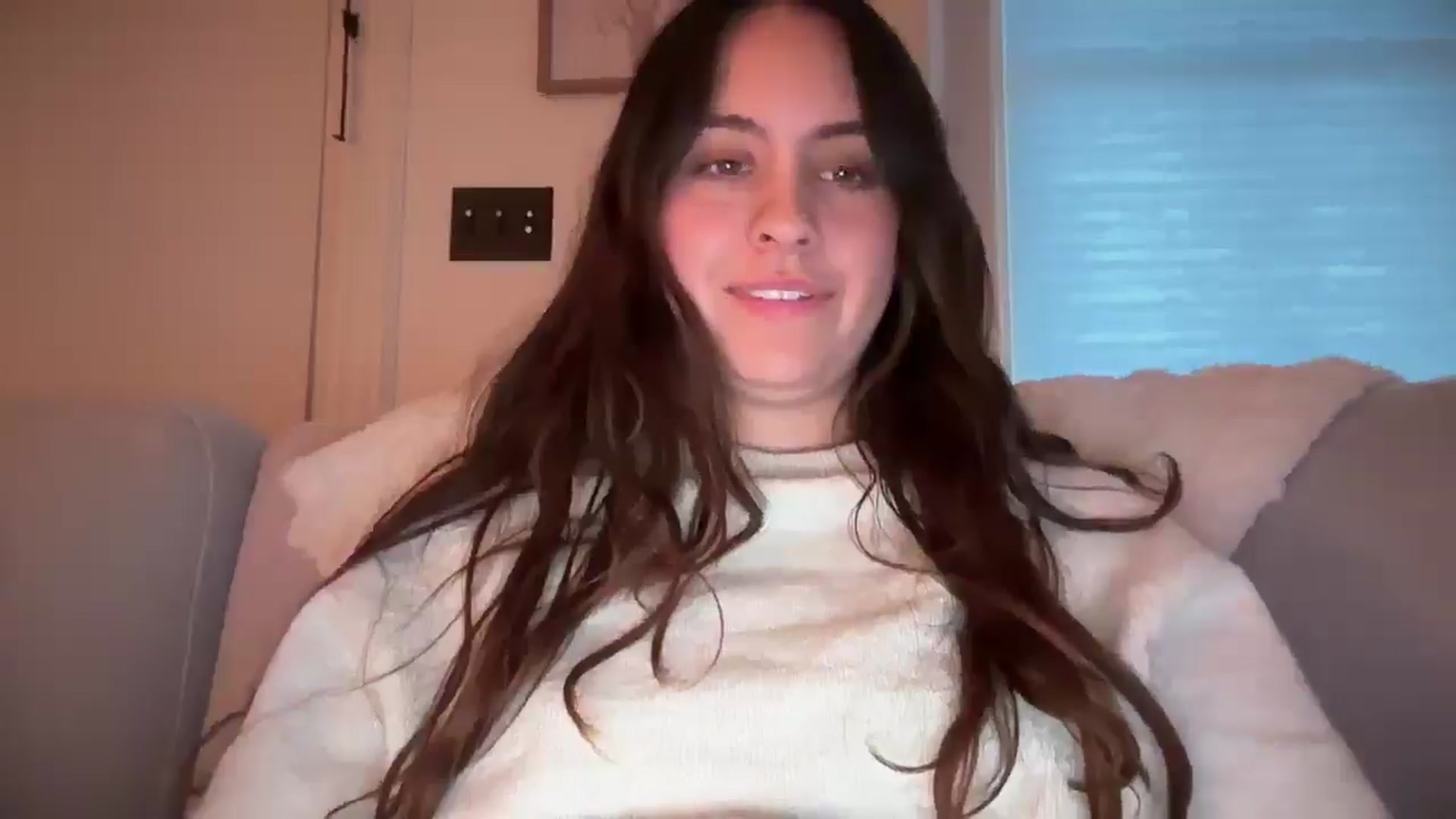 Gallery image thumbnail from MsAly's myfreecams stream on, 10/14/2025, 24:18 image 10 of 20