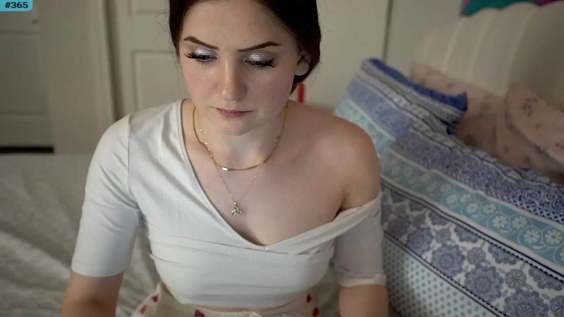 Gallery image thumbnail from MsAmberPeach's myfreecams stream on, 01/30/2025, 02:46 image 16 of 20