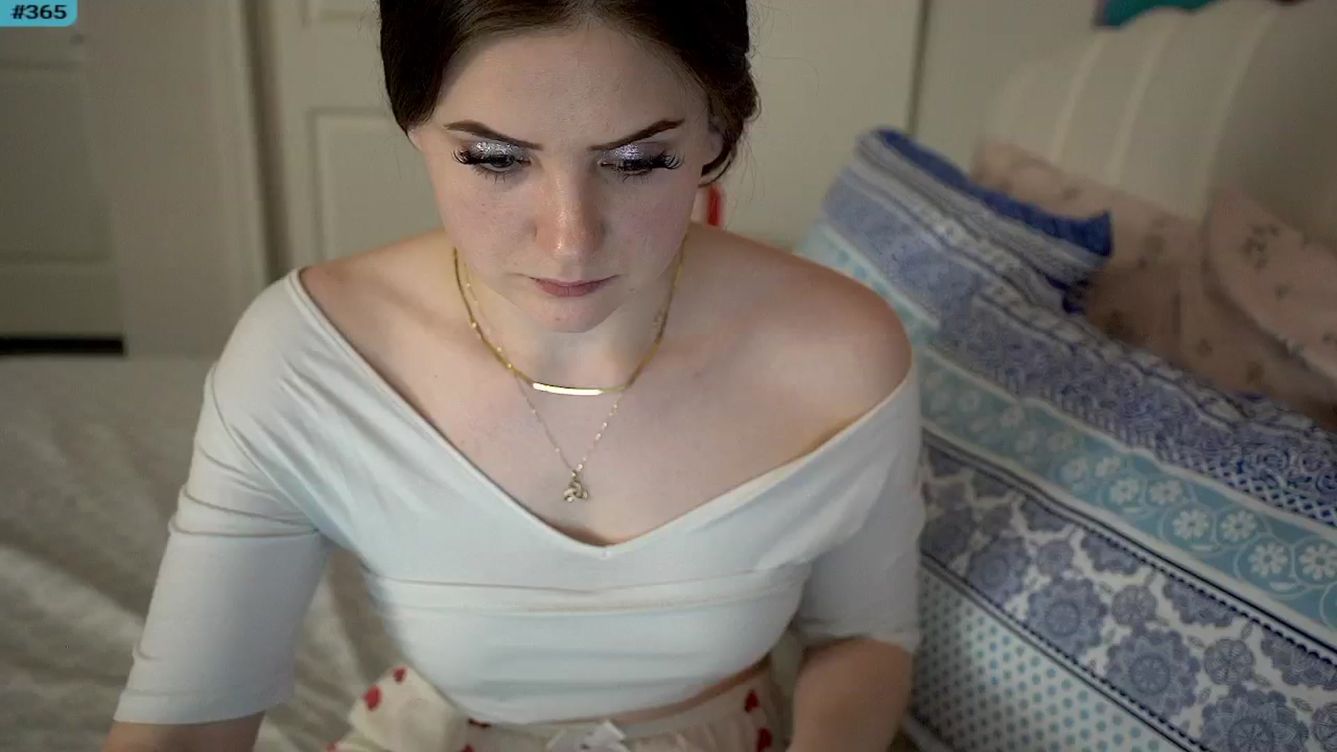 Gallery image thumbnail from MsAmberPeach's myfreecams stream on, 01/30/2025, 02:46 image 15 of 20