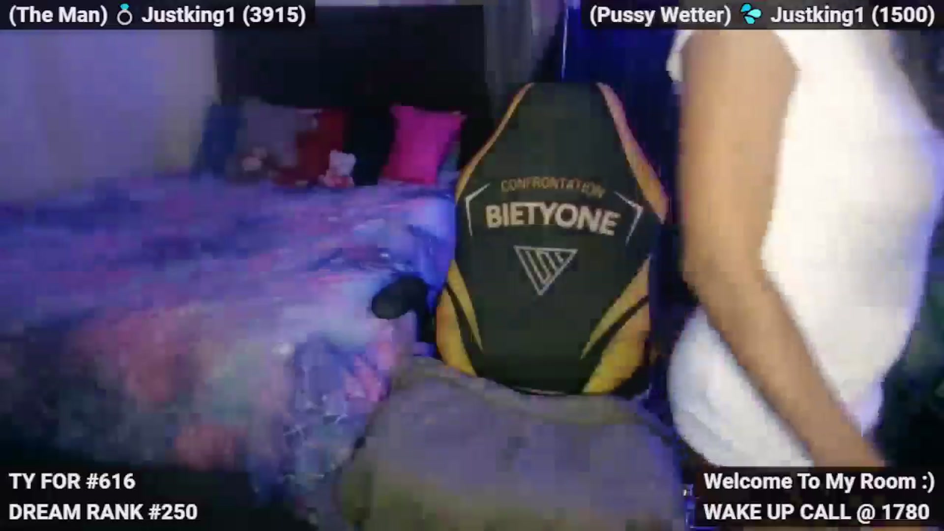 Gallery image thumbnail from MsBigferg2017's myfreecams stream on, 05/03/2024, 15:07 image 15 of 20