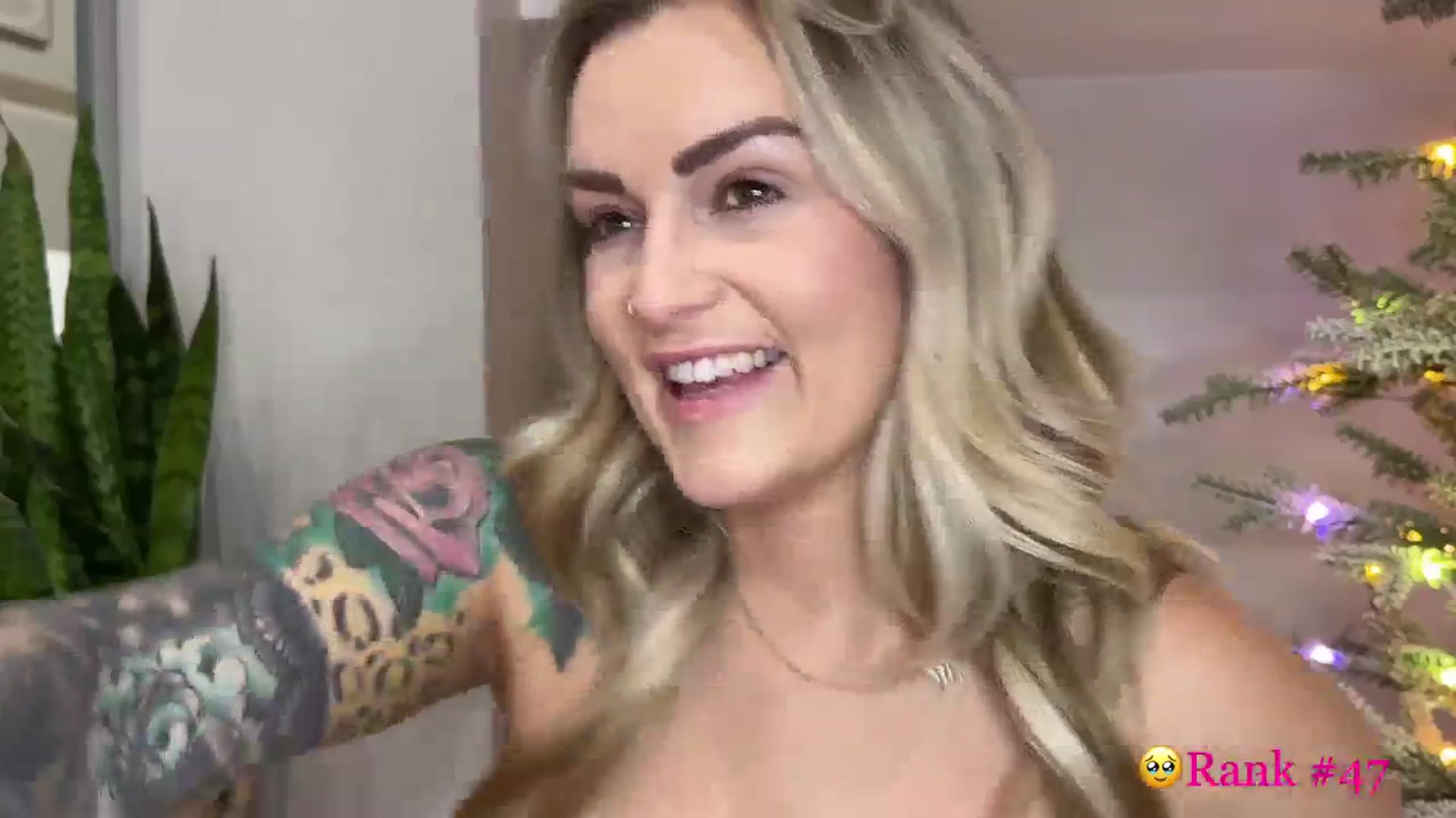 Gallery image thumbnail from MsCheeks's myfreecams stream on, 12/29/2023, 24:01 image 16 of 20