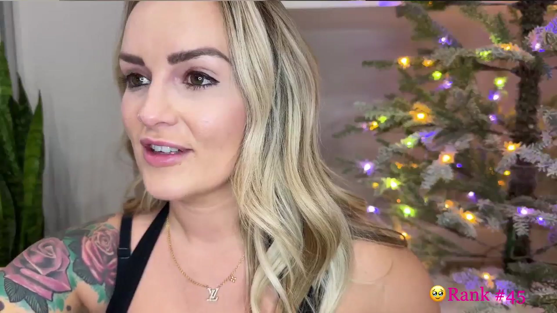 Gallery image thumbnail from MsCheeks's myfreecams stream on, 12/30/2023, 24:02 image 13 of 20