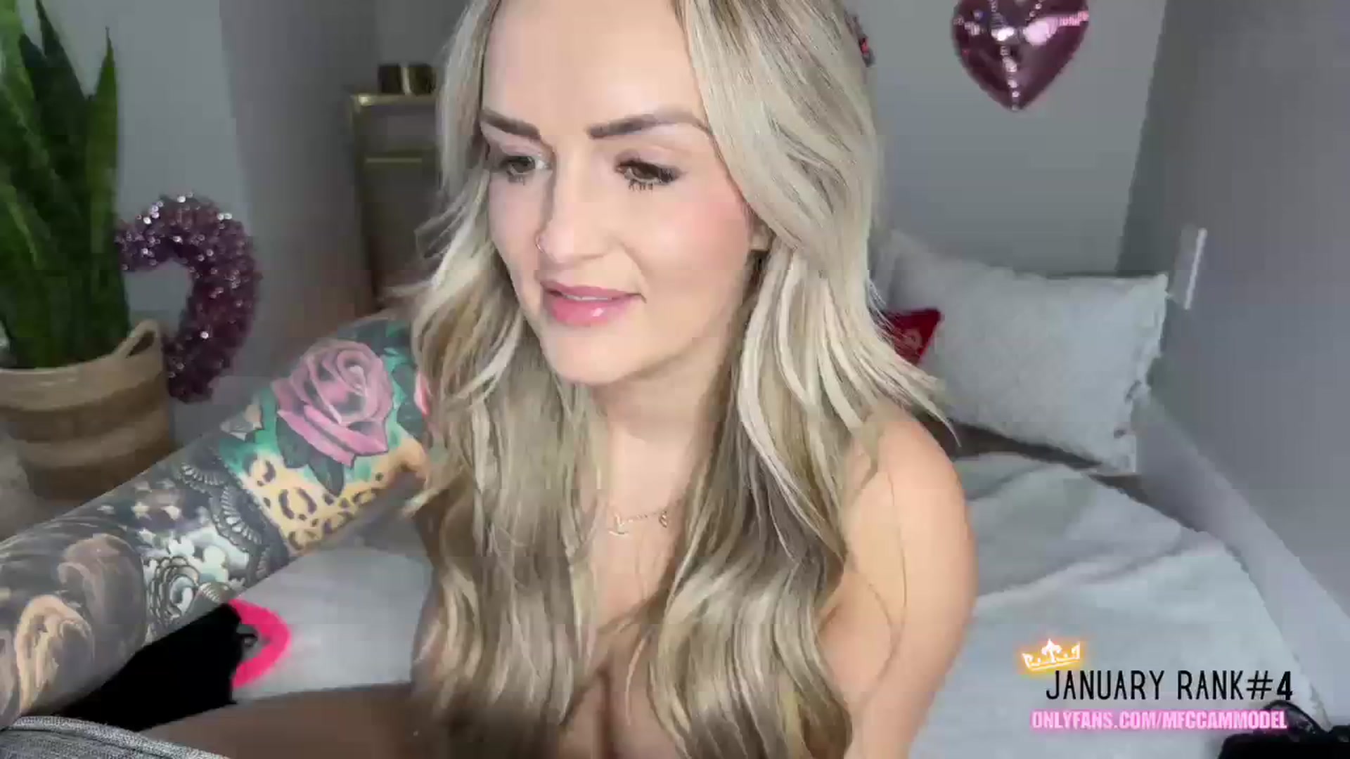 Gallery image thumbnail from MsCheeks's myfreecams stream on, 01/11/2024, 24:43 image 4 of 20