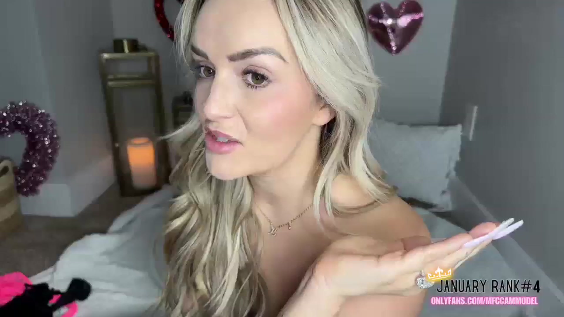 Gallery image thumbnail from MsCheeks's myfreecams stream on, 01/11/2024, 24:43 image 18 of 20