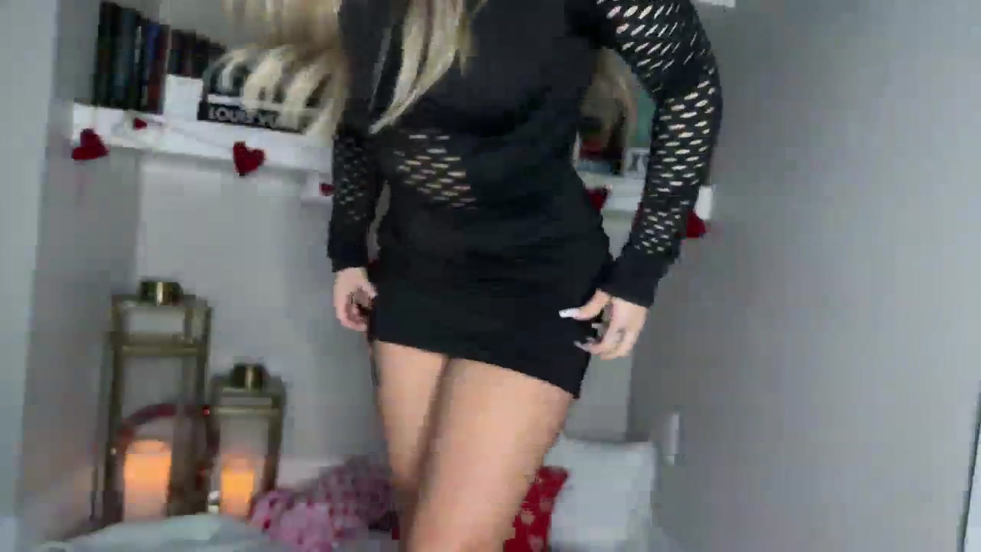 Gallery image thumbnail from MsCheeks's myfreecams stream on, 01/16/2024, 01:27 image 10 of 20