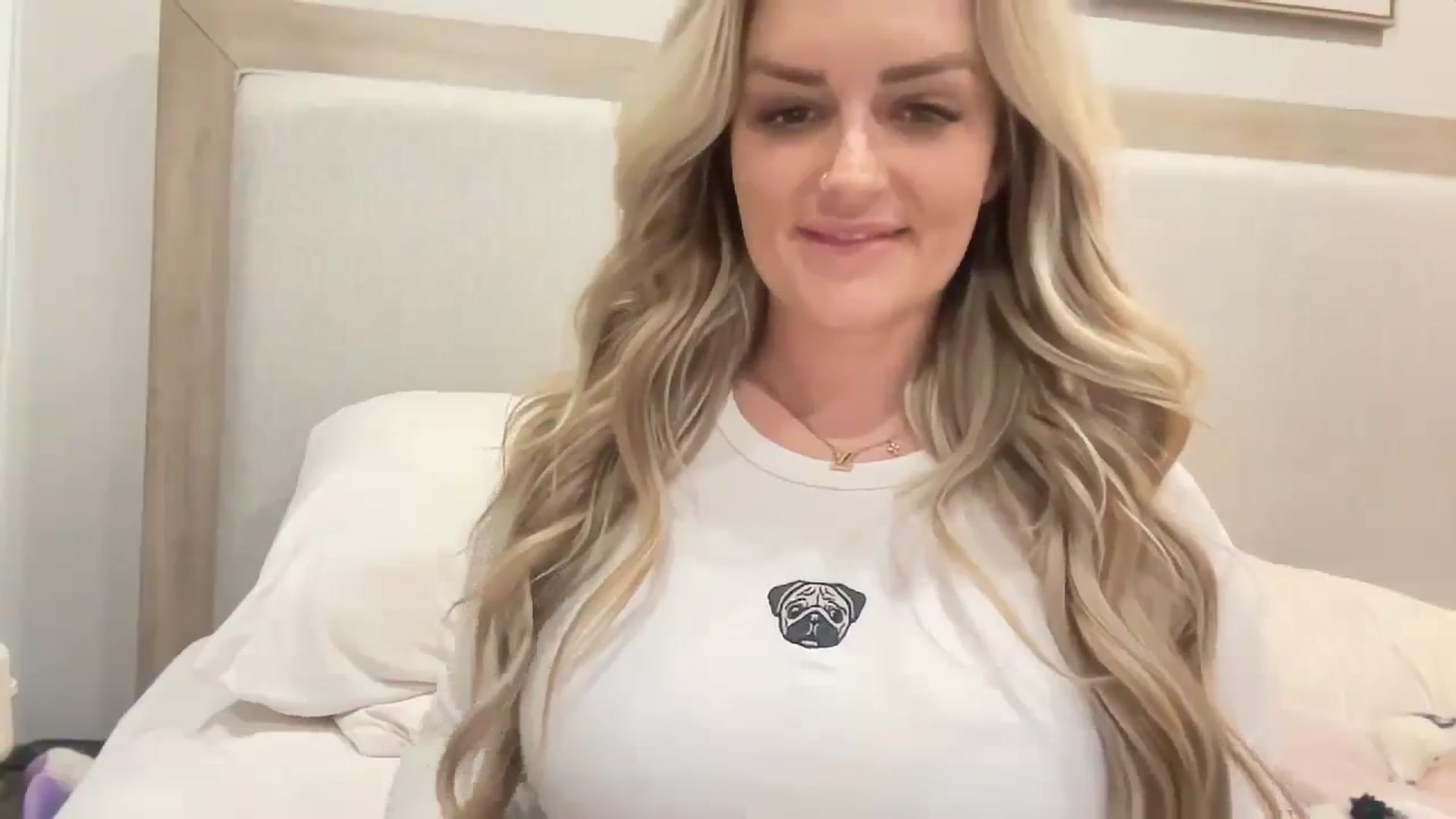Gallery image thumbnail from MsCheeks's myfreecams stream on, 01/17/2024, 04:00 image 20 of 20