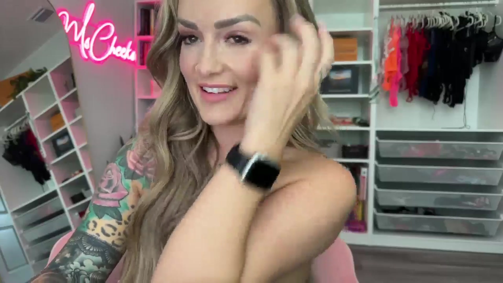 Gallery image thumbnail from MsCheeks's myfreecams stream on, 07/08/2024, 22:21 image 20 of 20