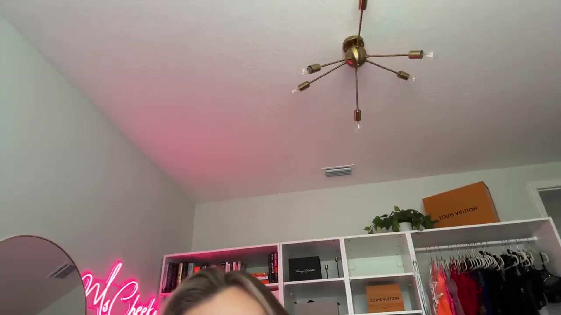 Gallery image thumbnail from MsCheeks's myfreecams stream on, 07/08/2024, 22:59 image 7 of 20