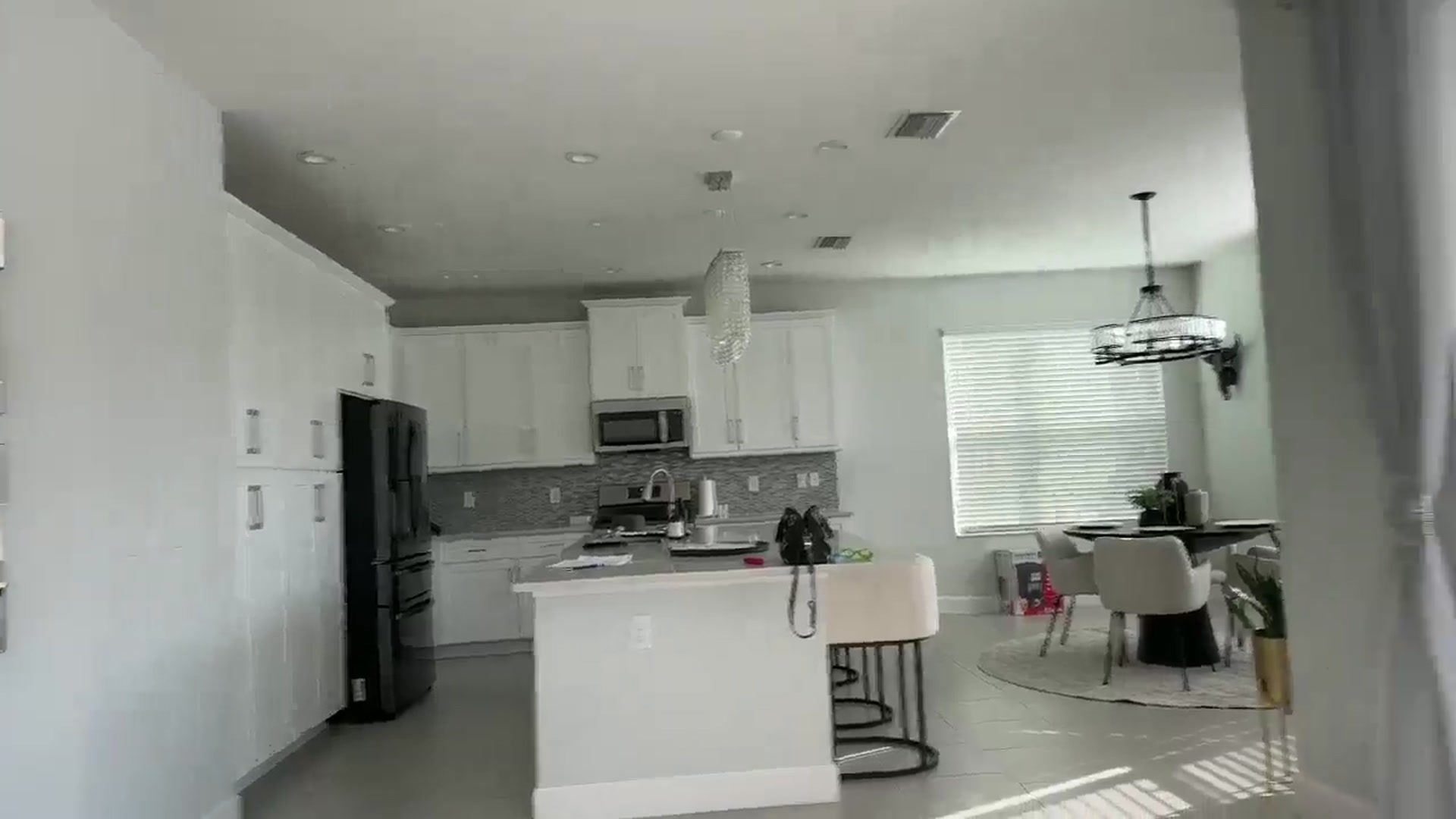 Gallery image thumbnail from MsCheeks's myfreecams stream on, 07/12/2024, 22:25 image 19 of 20