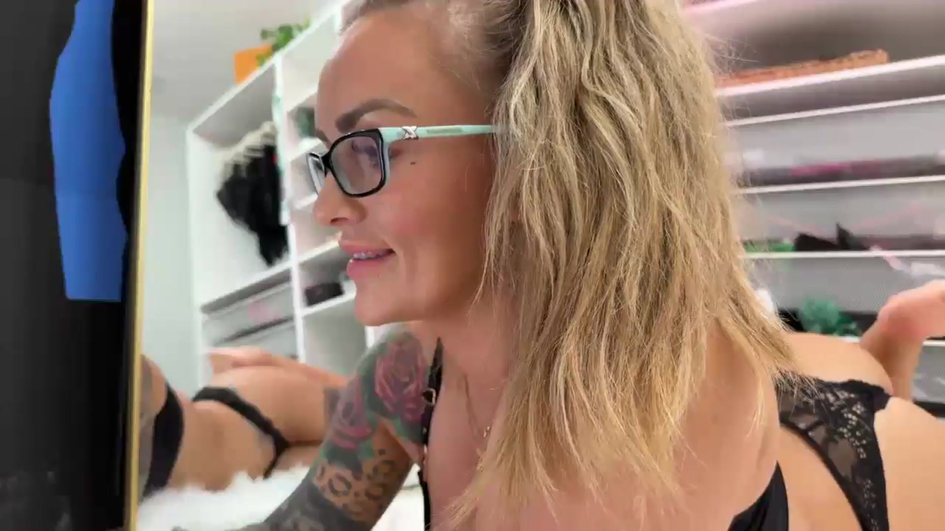 Gallery image thumbnail from MsCheeks's myfreecams stream on, 07/26/2024, 23:35 image 9 of 20