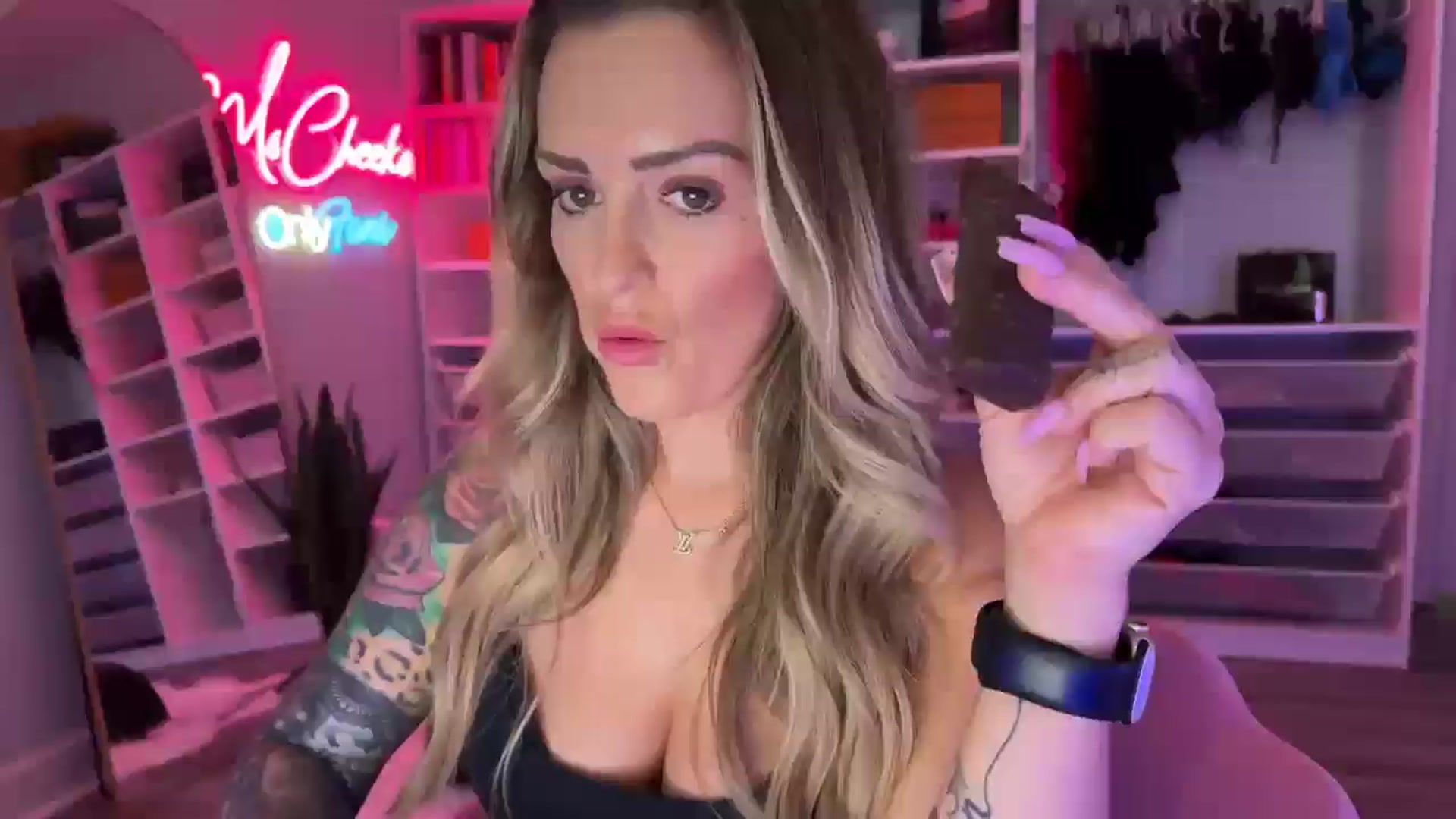 Gallery image thumbnail from MsCheeks's myfreecams stream on, 09/03/2024, 23:37 image 1 of 20