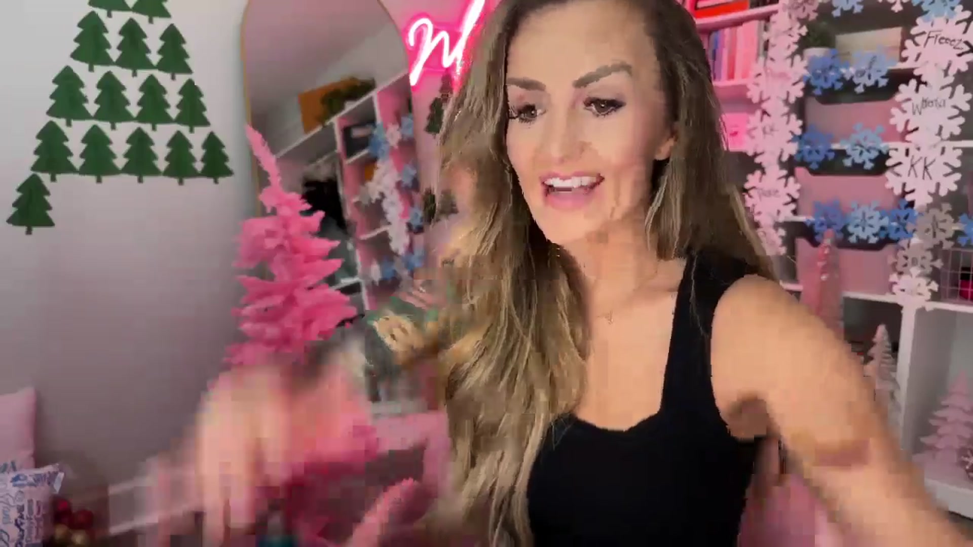 Gallery image thumbnail from MsCheeks's myfreecams stream on, 12/02/2024, 23:25 image 4 of 20