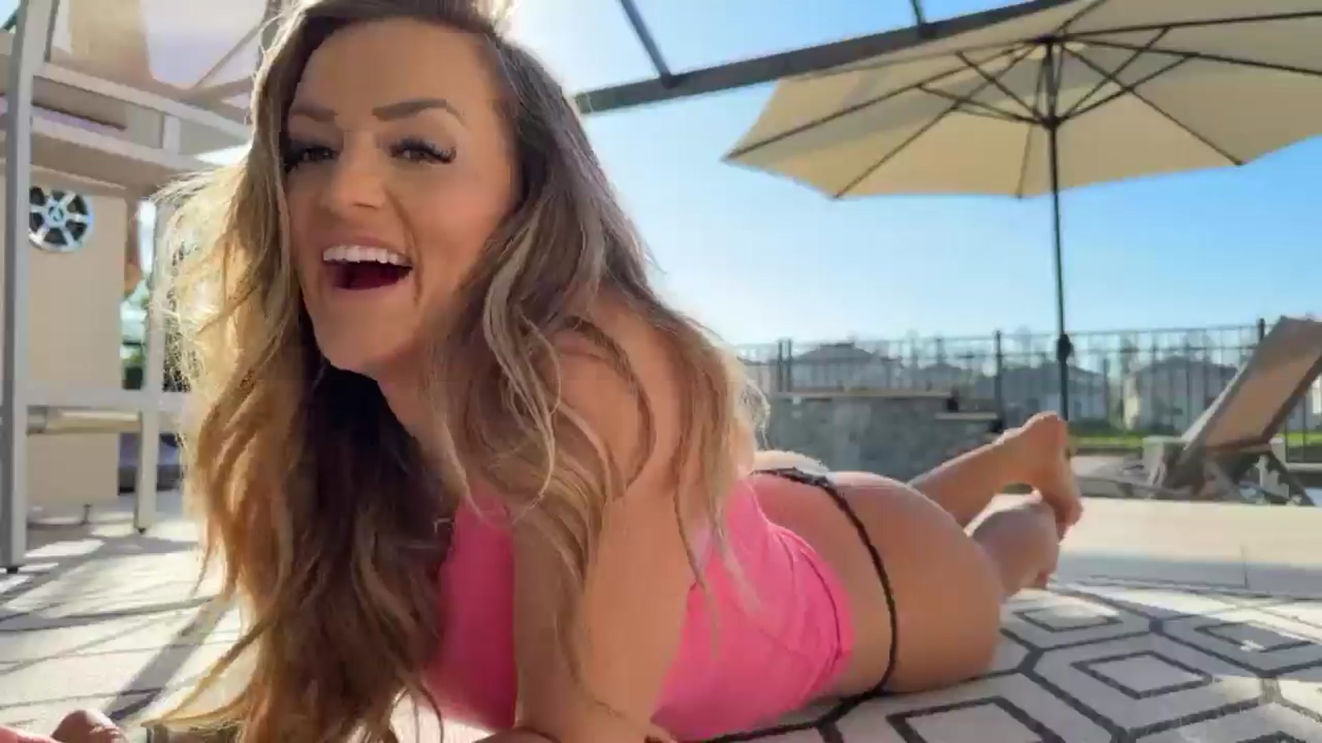 Gallery image thumbnail from MsCheeks's myfreecams stream on, 03/26/2025, 22:36 image 8 of 20
