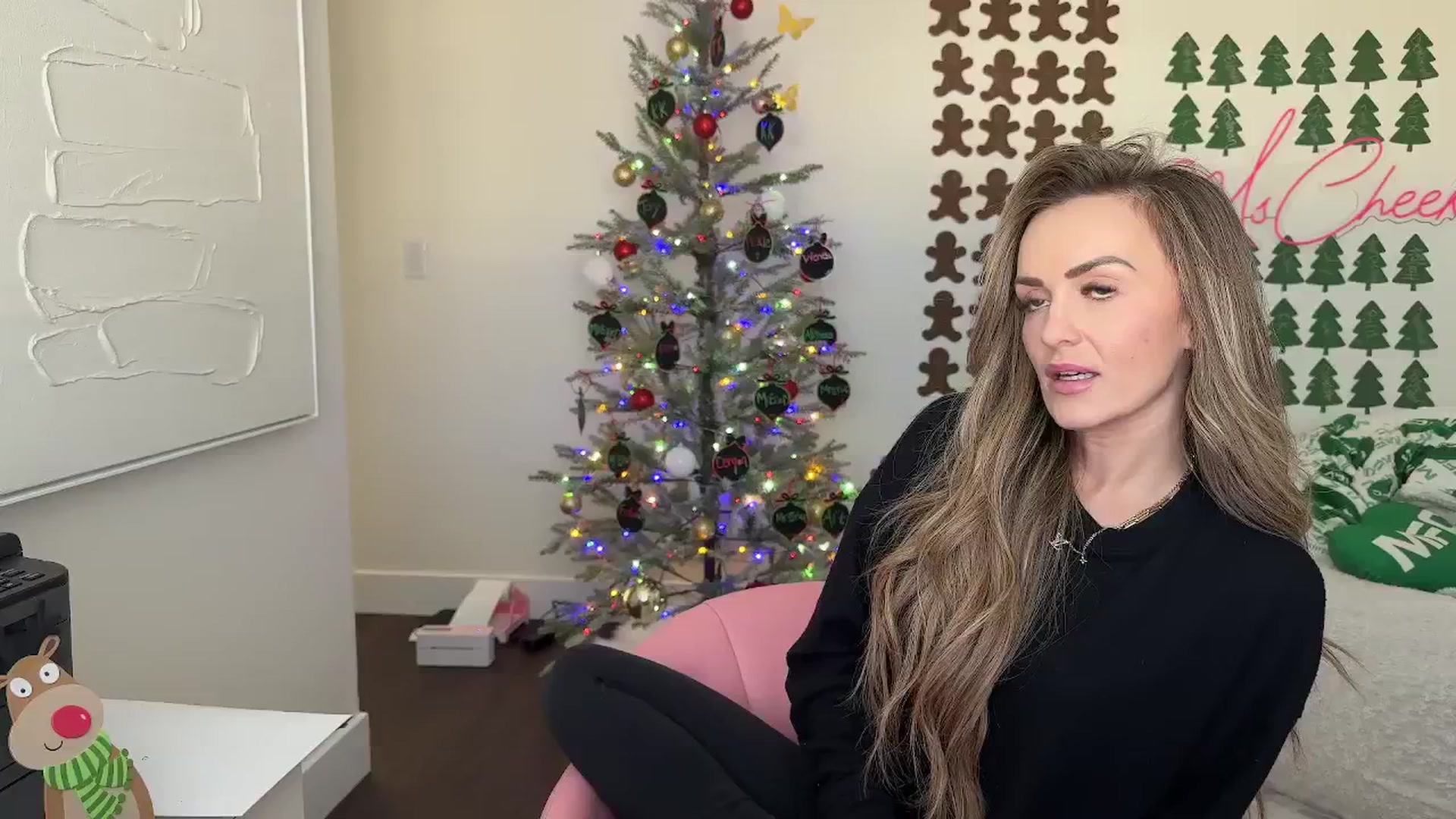 Gallery image thumbnail from MsCheeks's myfreecams stream on, 12/03/2025, 23:05 image 2 of 20