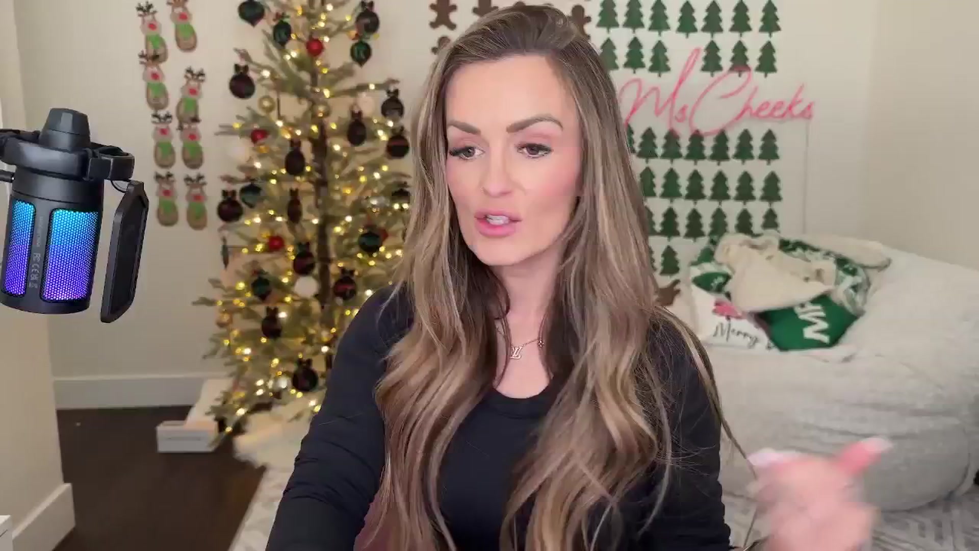 Gallery image thumbnail from MsCheeks's myfreecams stream on, 12/23/2025, 23:13 image 3 of 20