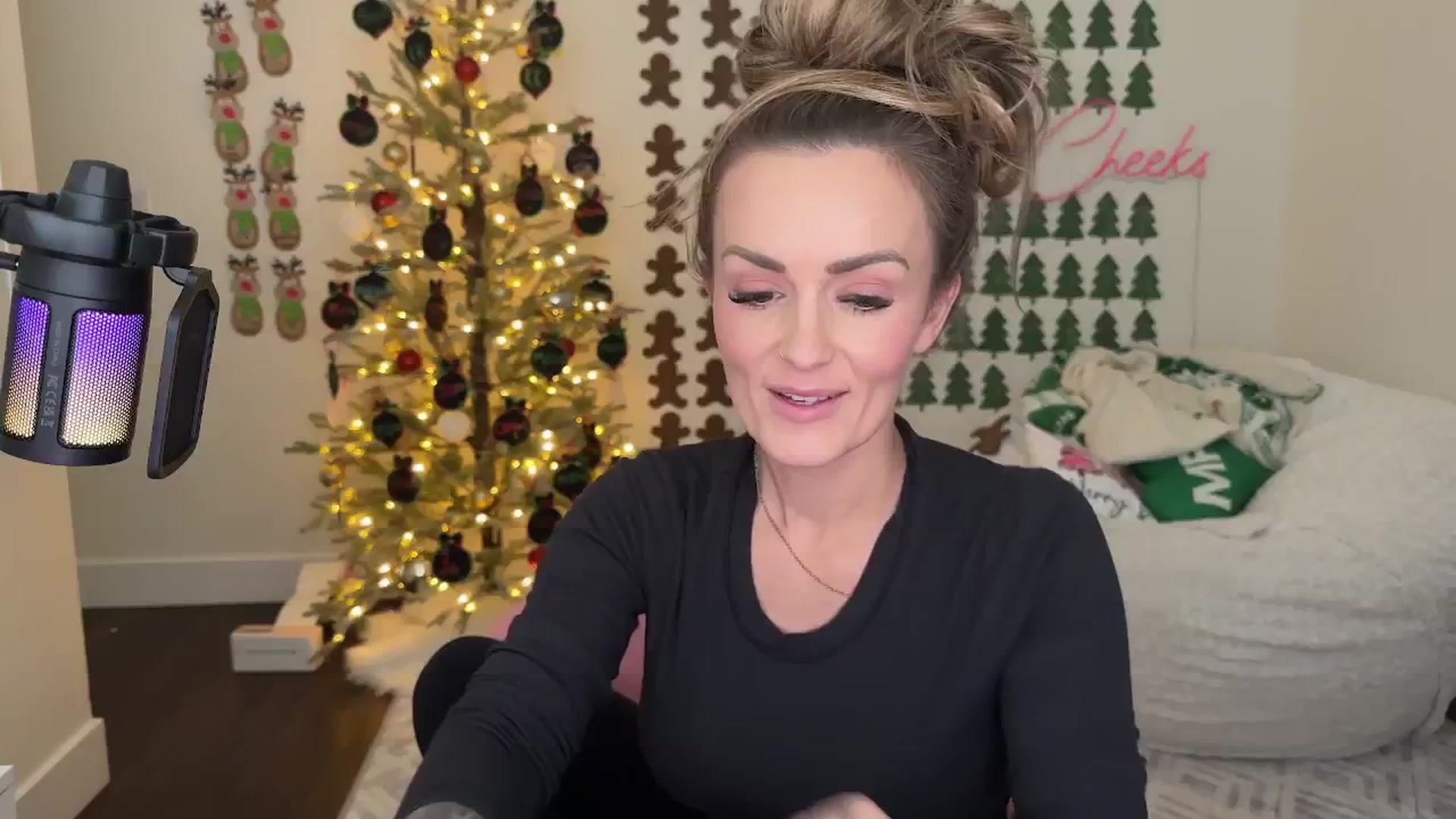 Gallery image thumbnail from MsCheeks's myfreecams stream on, 12/23/2025, 23:13 image 12 of 20