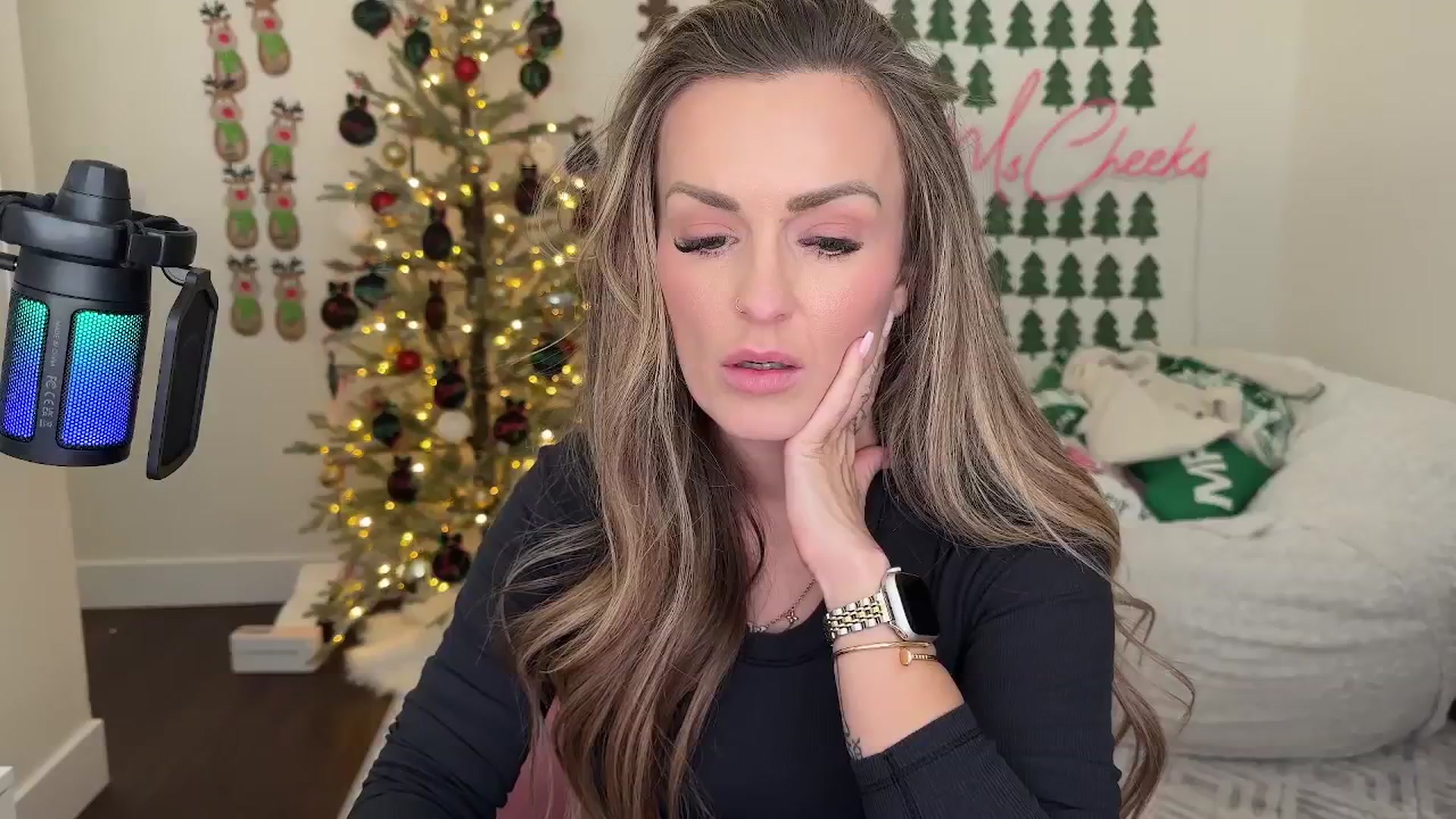 Gallery image thumbnail from MsCheeks's myfreecams stream on, 12/23/2025, 23:13 image 7 of 20