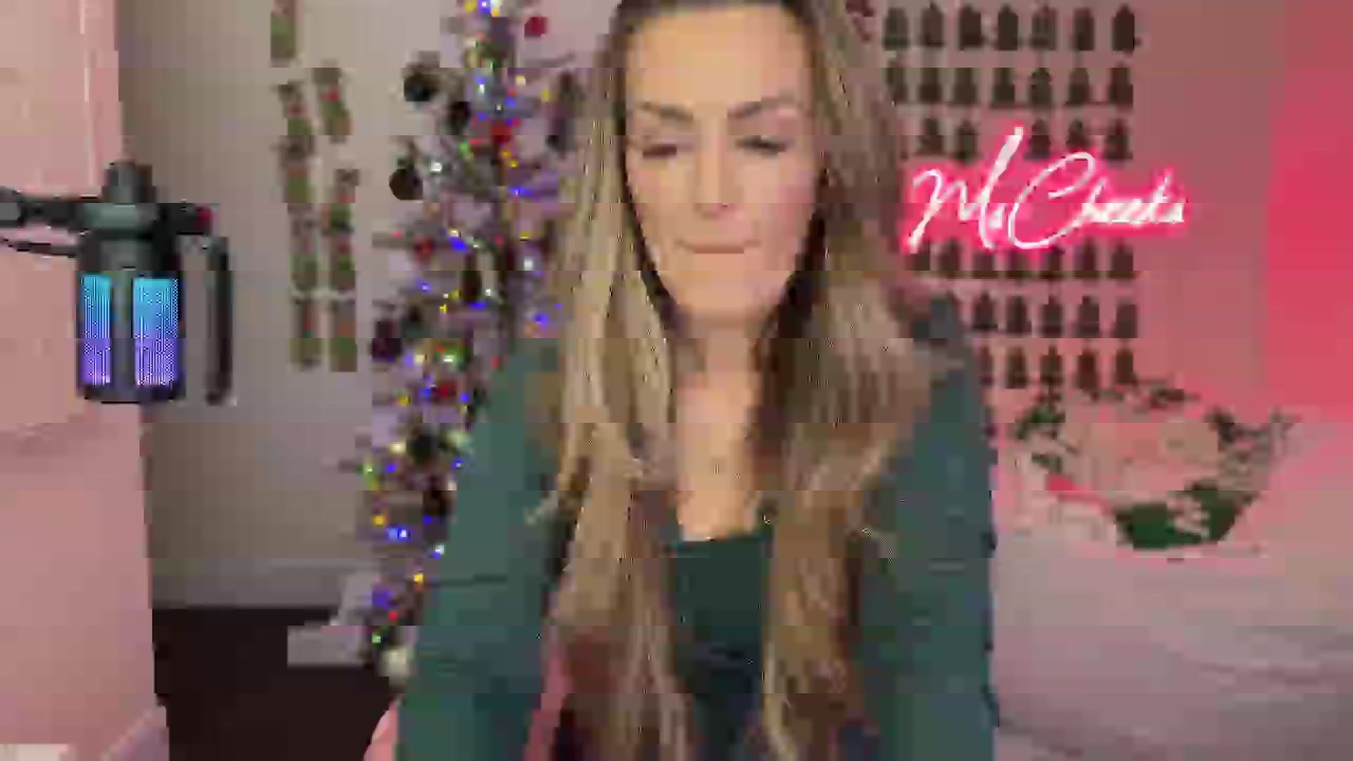 Gallery image thumbnail from MsCheeks's myfreecams stream on, 12/24/2025, 22:32 image 3 of 20