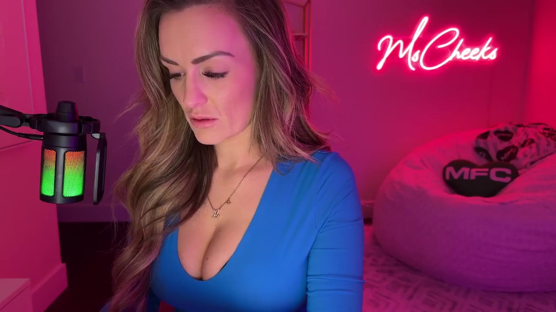 Gallery image thumbnail from MsCheeks's myfreecams stream on, 01/02/2026, 01:21 image 5 of 20