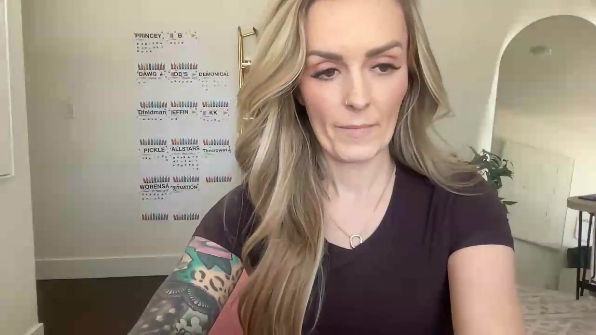 Gallery image thumbnail from MsCheeks's myfreecams stream on, 05/20/2026, 23:27 image 7 of 20