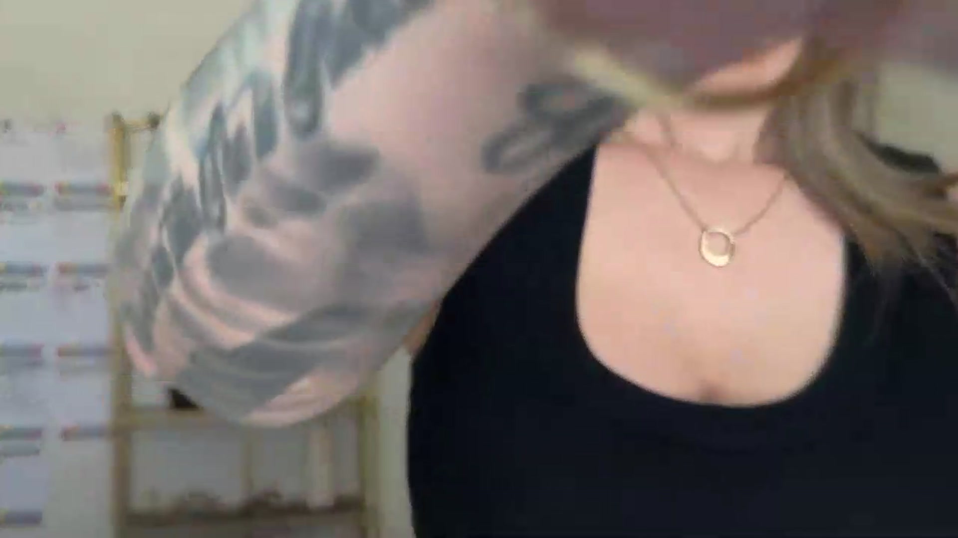 Gallery image thumbnail from MsCheeks's myfreecams stream on, 06/10/2026, 22:47 image 10 of 20