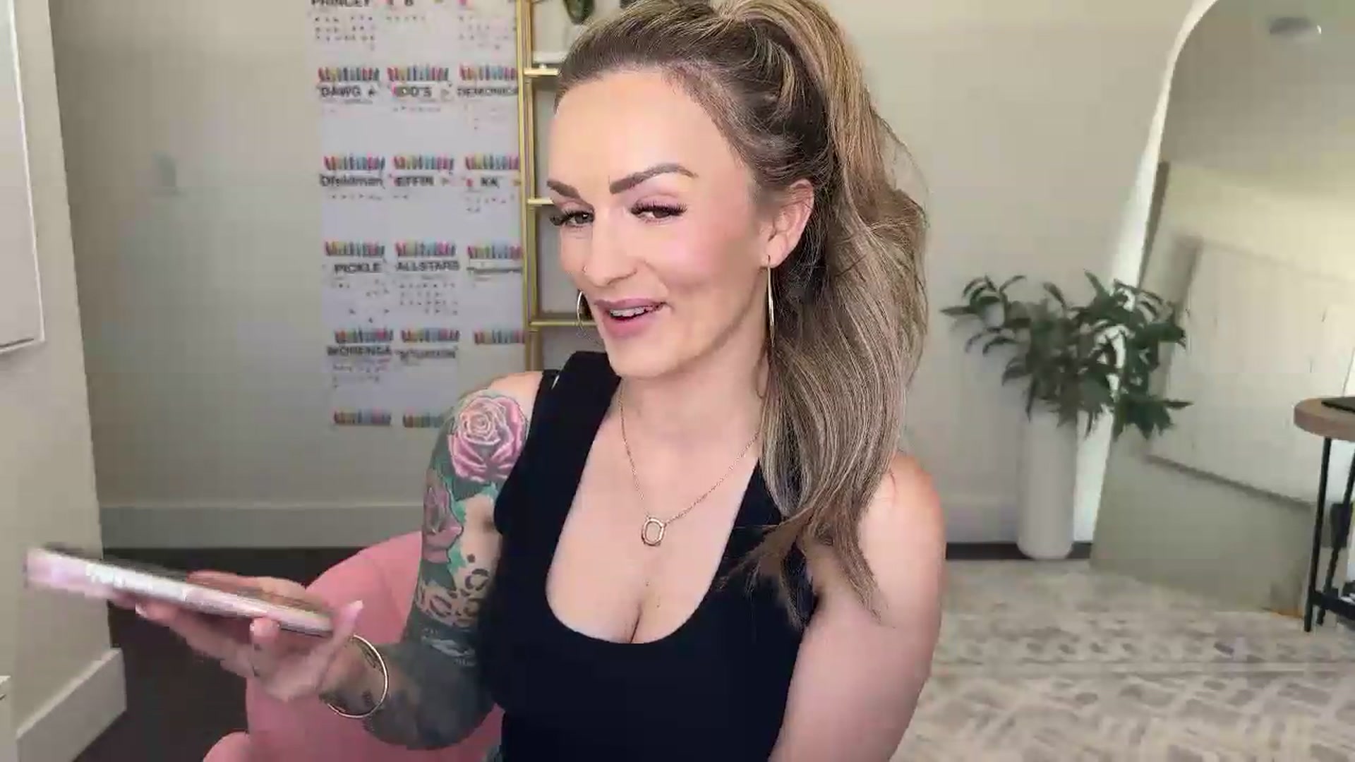 Gallery image thumbnail from MsCheeks's myfreecams stream on, 06/10/2026, 22:47 image 8 of 20
