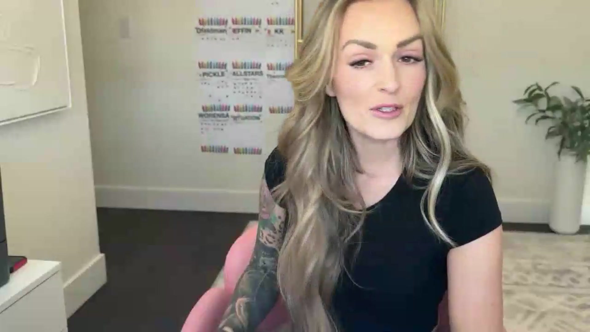 Gallery image thumbnail from MsCheeks's myfreecams stream on, 06/13/2026, 23:19 image 7 of 20