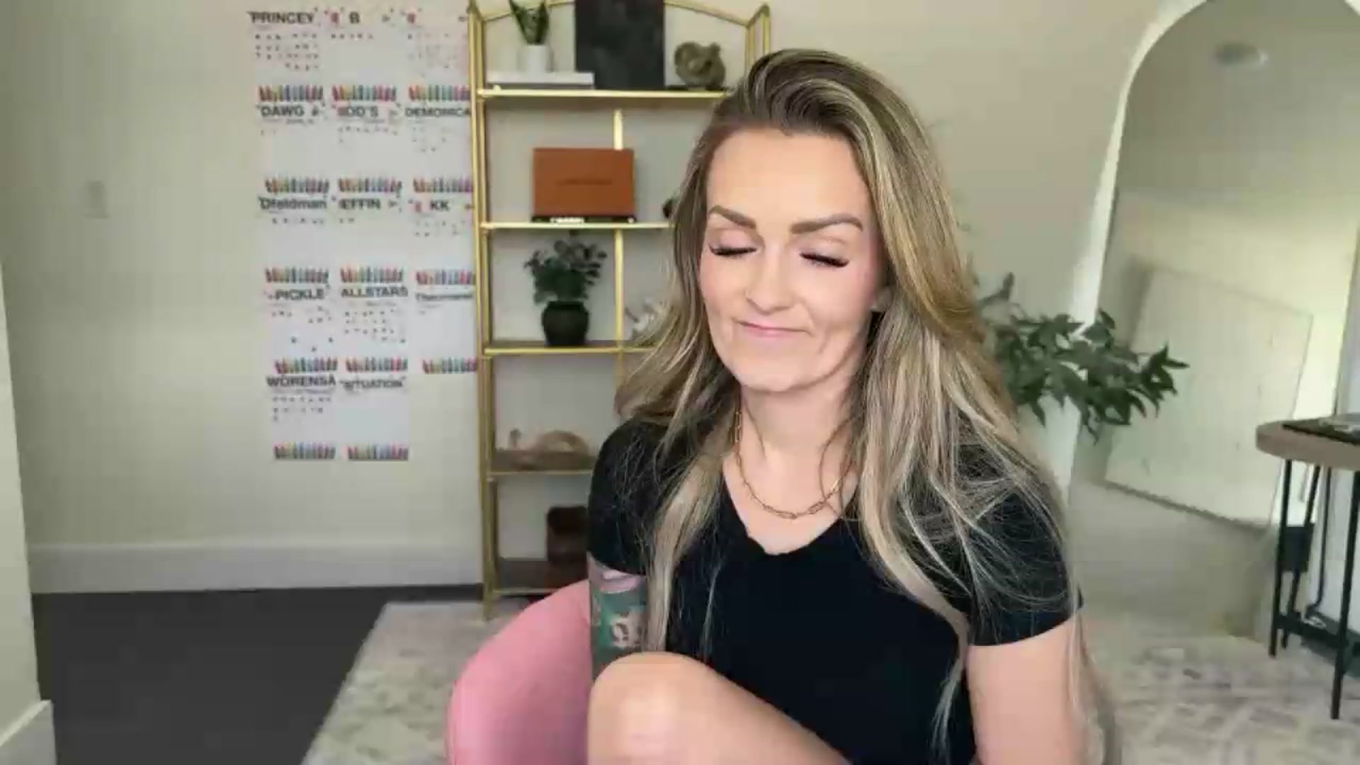 Gallery image thumbnail from MsCheeks's myfreecams stream on, 06/15/2026, 23:51 image 8 of 20