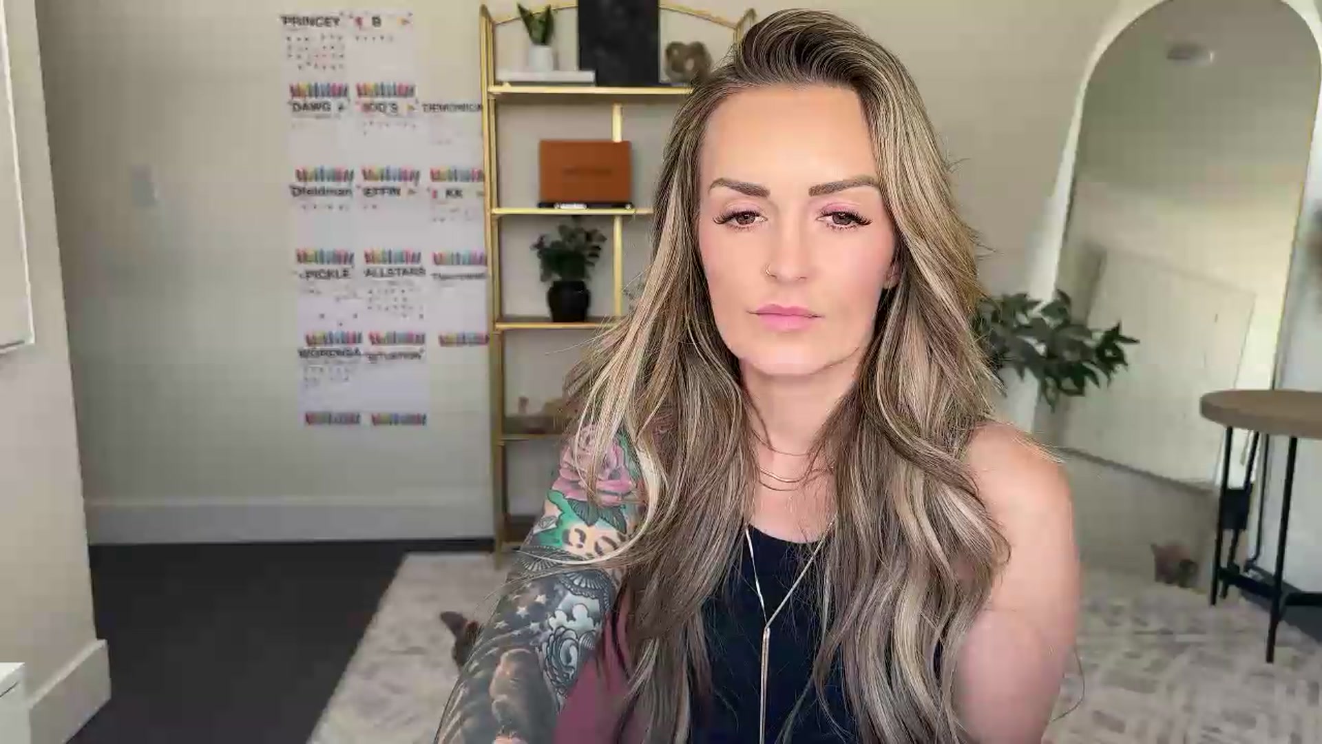 Gallery image thumbnail from MsCheeks's myfreecams stream on, 06/19/2026, 22:55 image 8 of 20