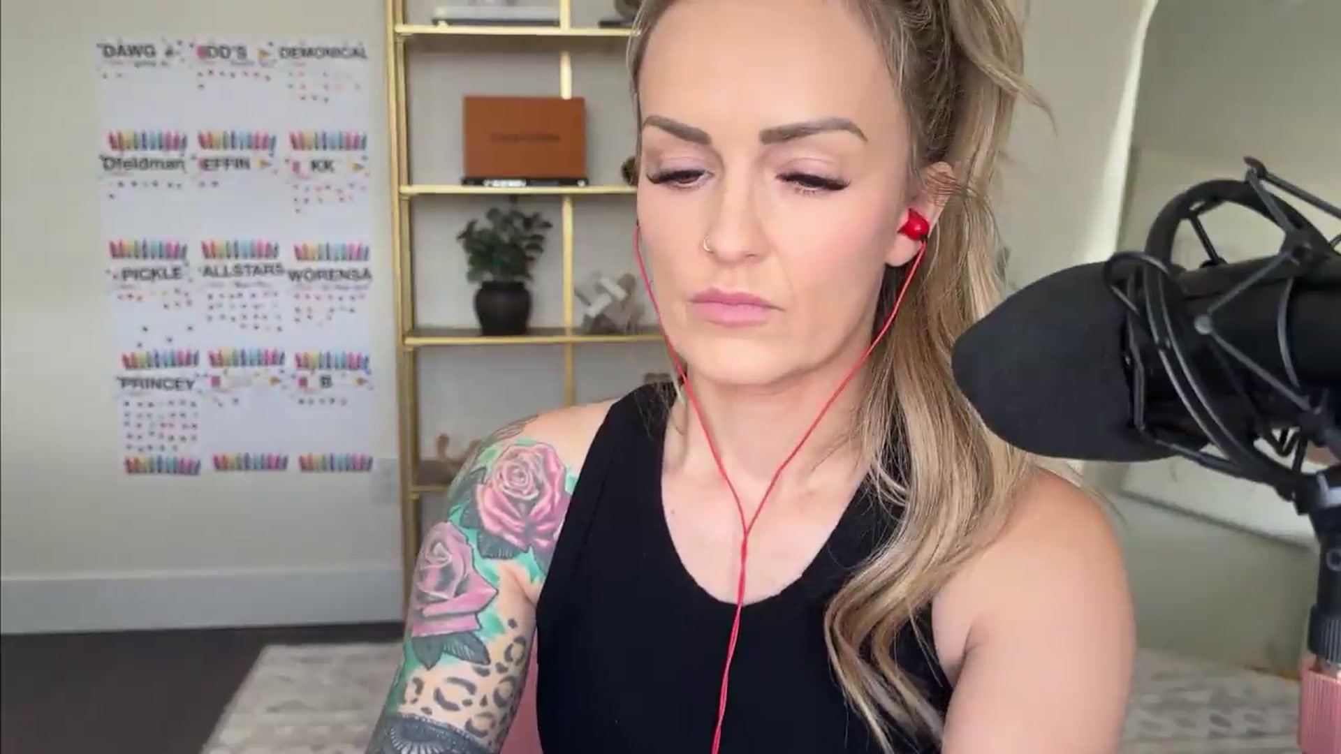 Gallery image thumbnail from MsCheeks's myfreecams stream on, 06/29/2026, 22:52 image 17 of 20