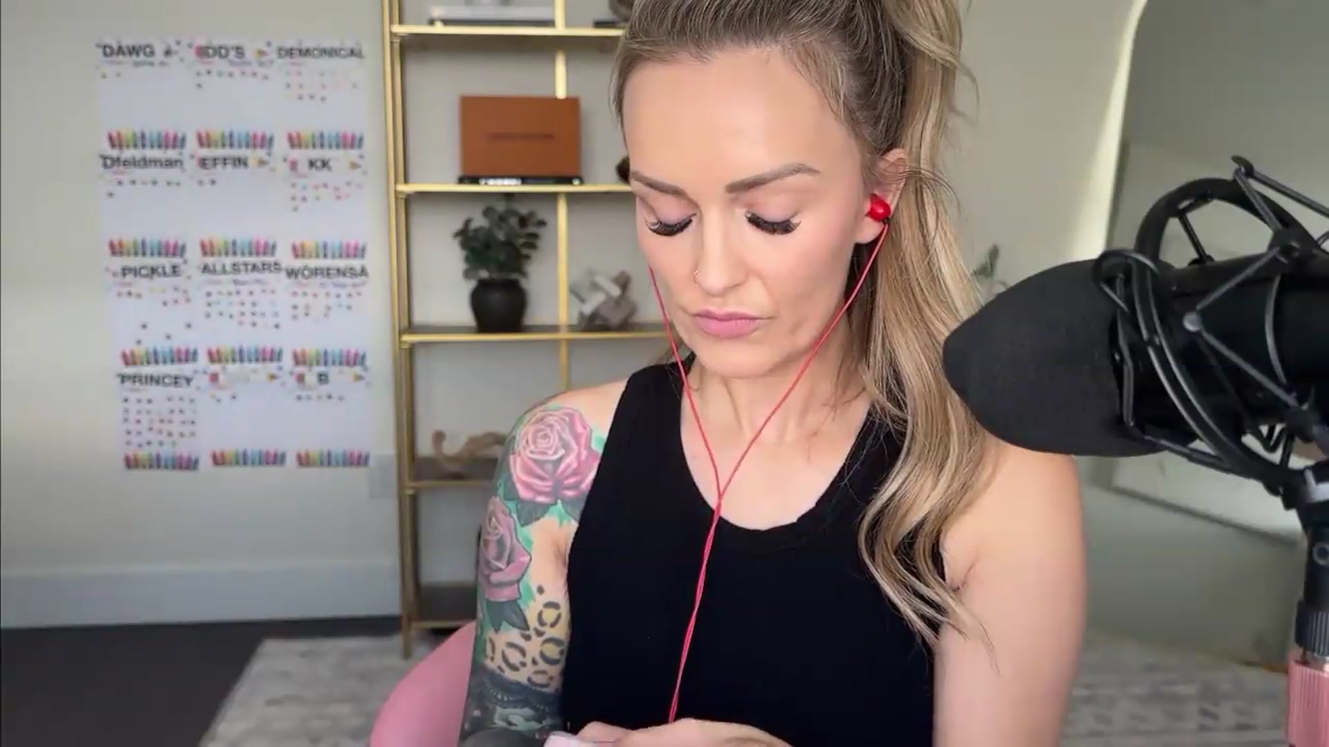 Gallery image thumbnail from MsCheeks's myfreecams stream on, 06/29/2026, 22:52 image 16 of 20