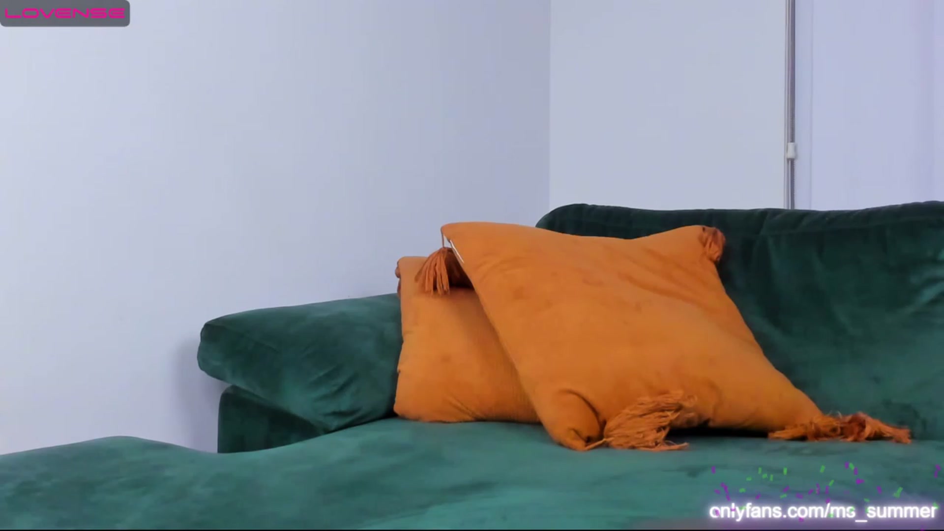 Gallery image thumbnail from MsCindy's myfreecams stream on, 04/17/2023, 18:41 image 6 of 20