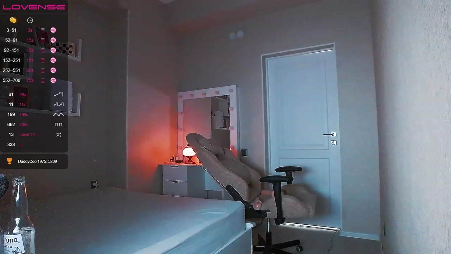 Gallery image thumbnail from MsCumsAlot's myfreecams stream on, 11/24/2022, 18:12 image 17 of 20