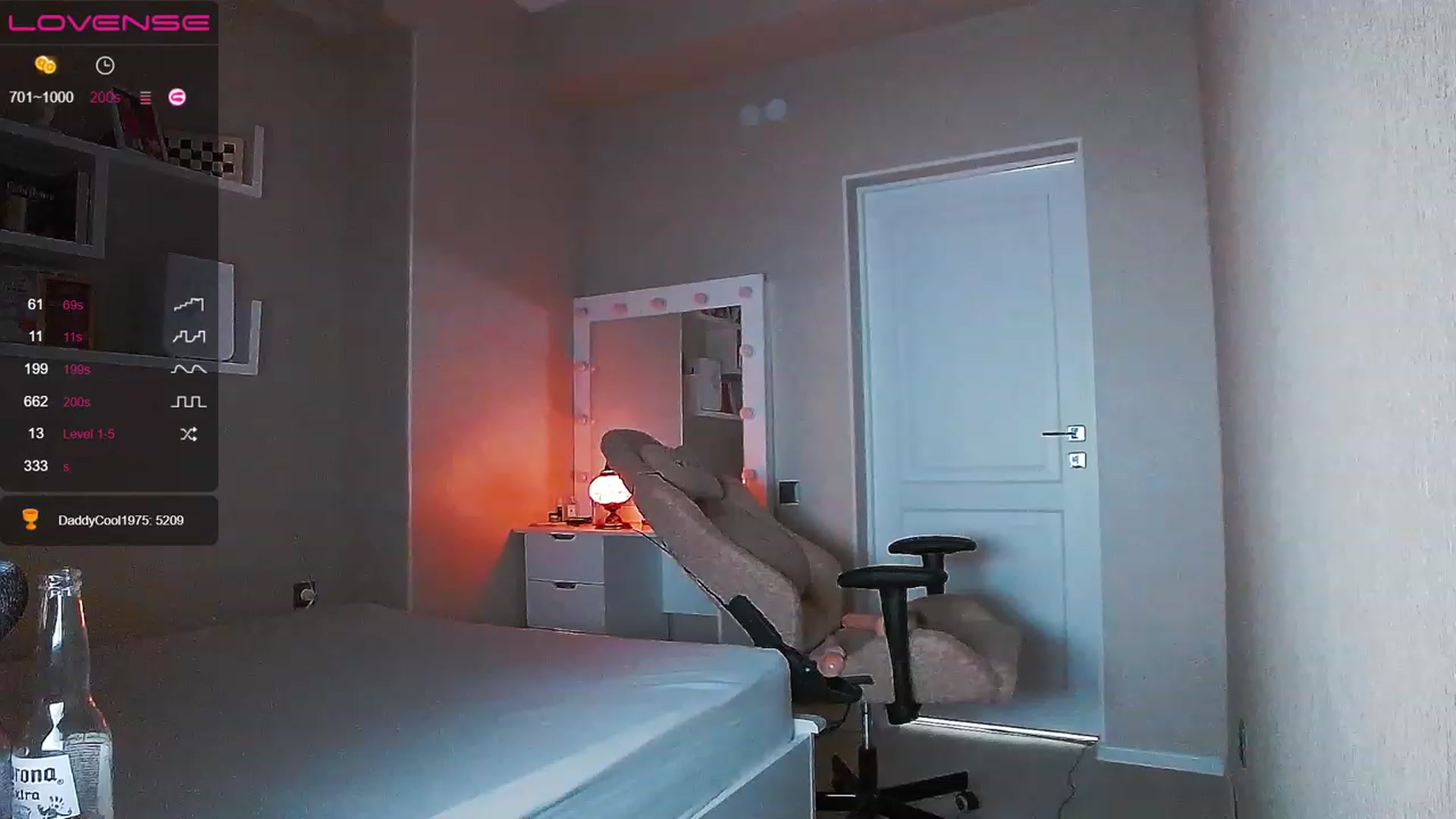 Gallery image thumbnail from MsCumsAlot's myfreecams stream on, 11/24/2022, 18:12 image 18 of 20