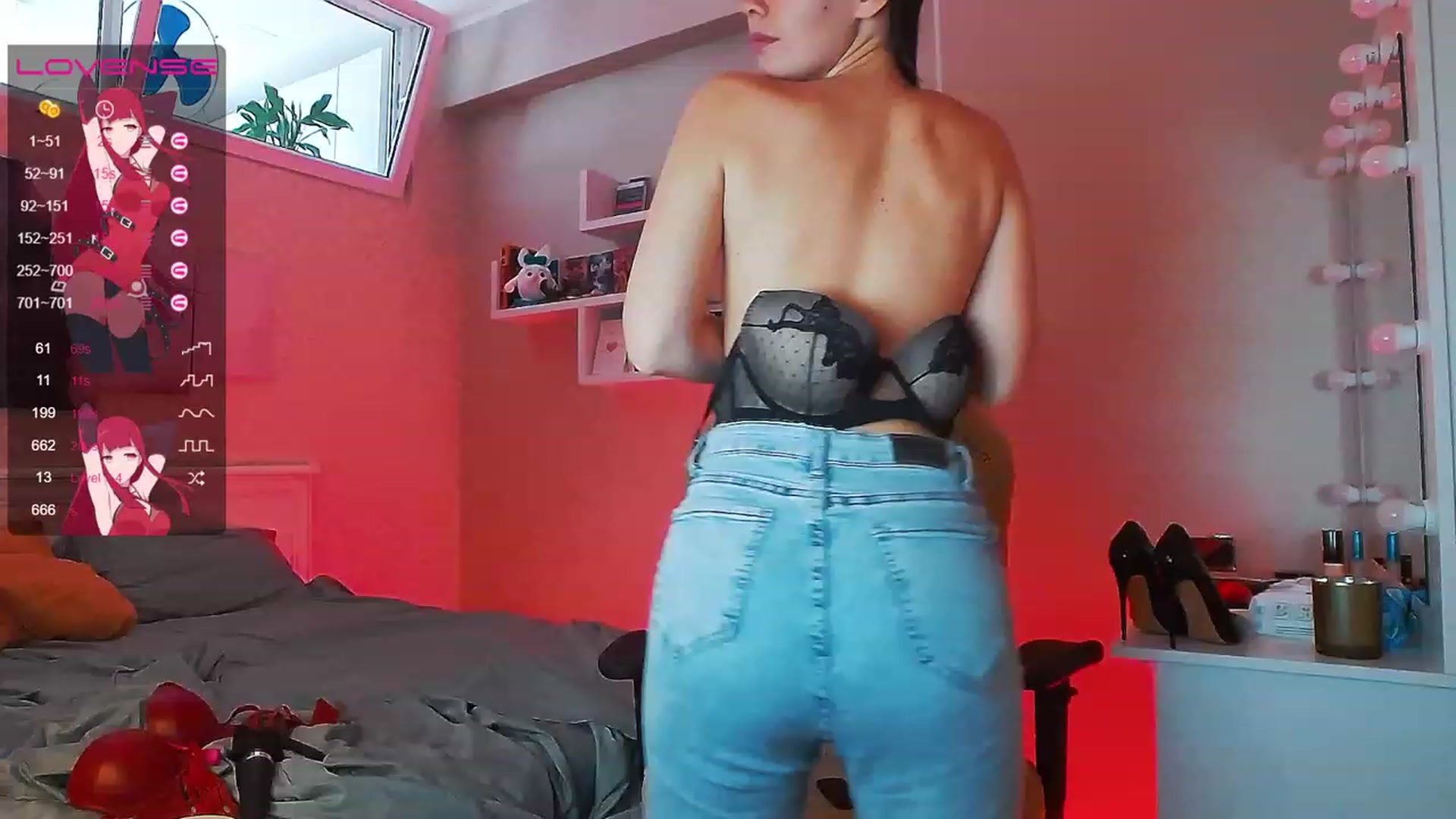 Gallery image thumbnail from MsCumsAlot's myfreecams stream on, 04/18/2023, 11:31 image 8 of 20