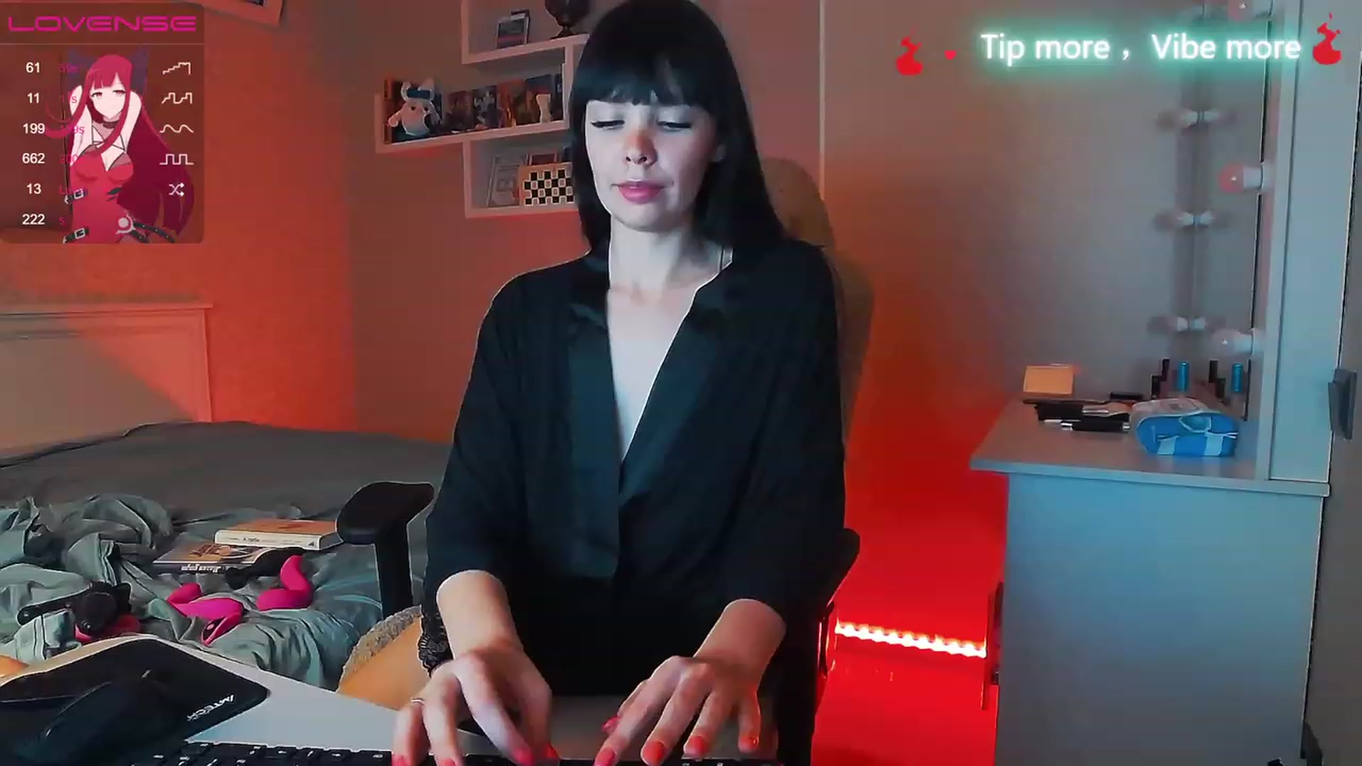 Gallery image thumbnail from MsCumsAlot's myfreecams stream on, 05/07/2023, 14:43 image 20 of 20