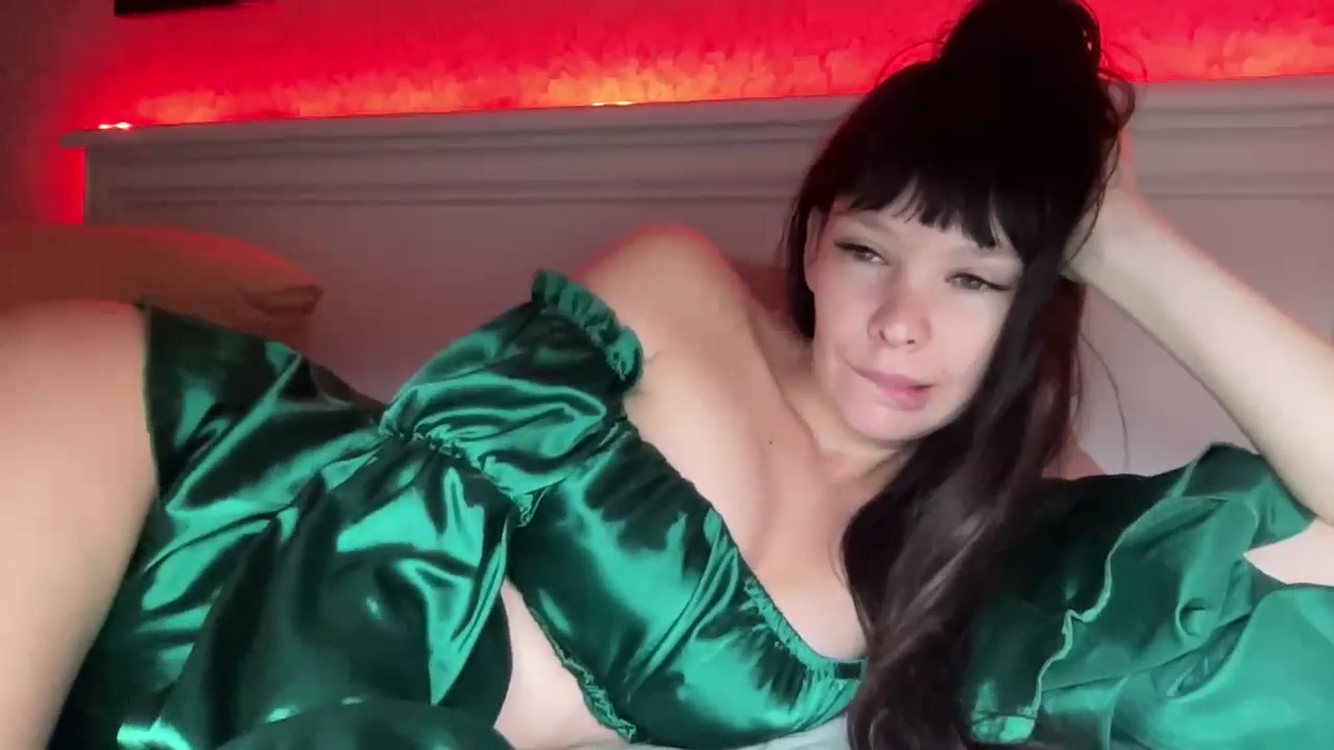 Gallery image thumbnail from MsCumsAlot's myfreecams stream on, 01/14/2024, 12:45 image 9 of 20