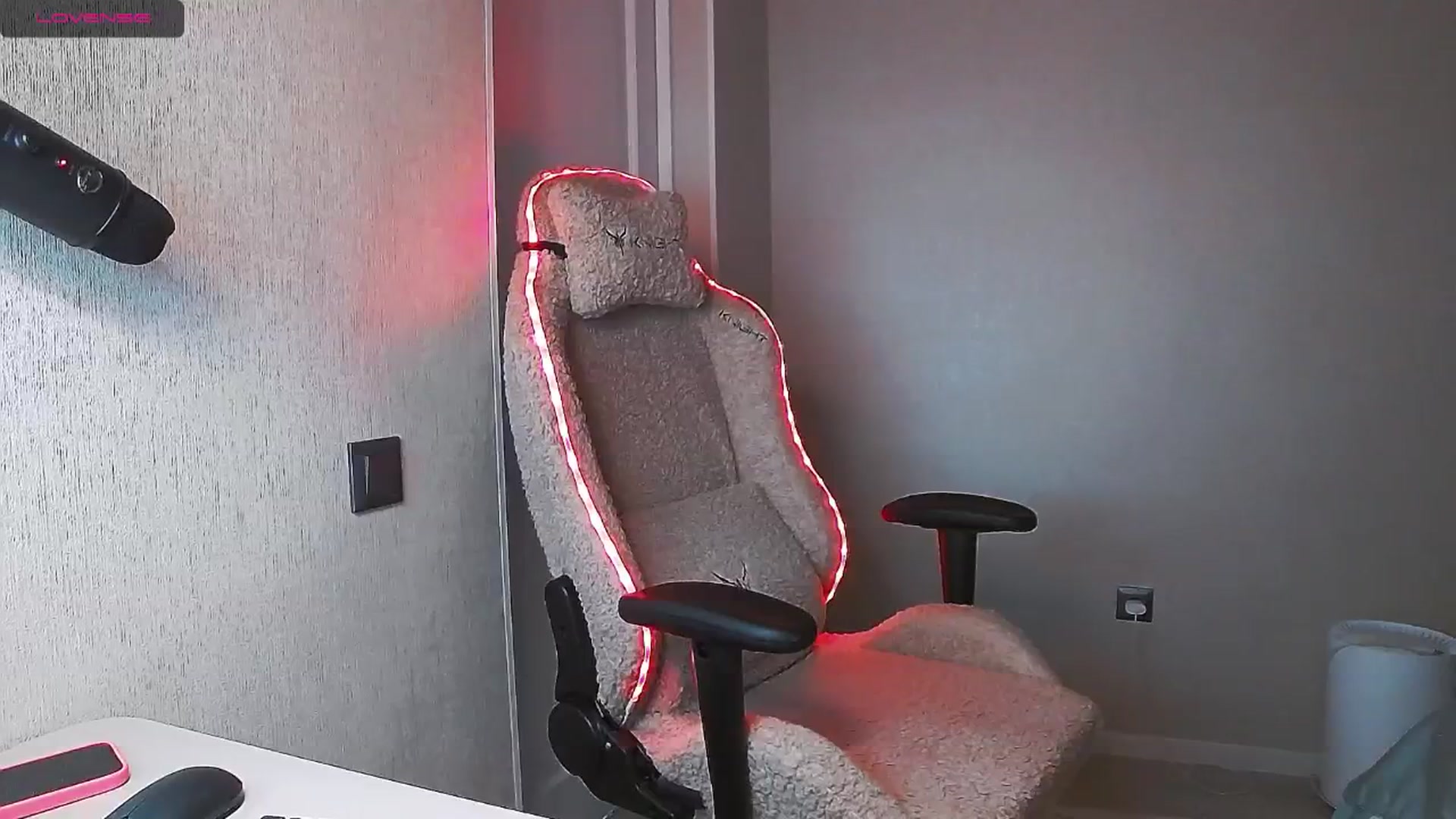 Gallery image thumbnail from MsCumsAlot's myfreecams stream on, 06/08/2025, 14:44 image 20 of 20