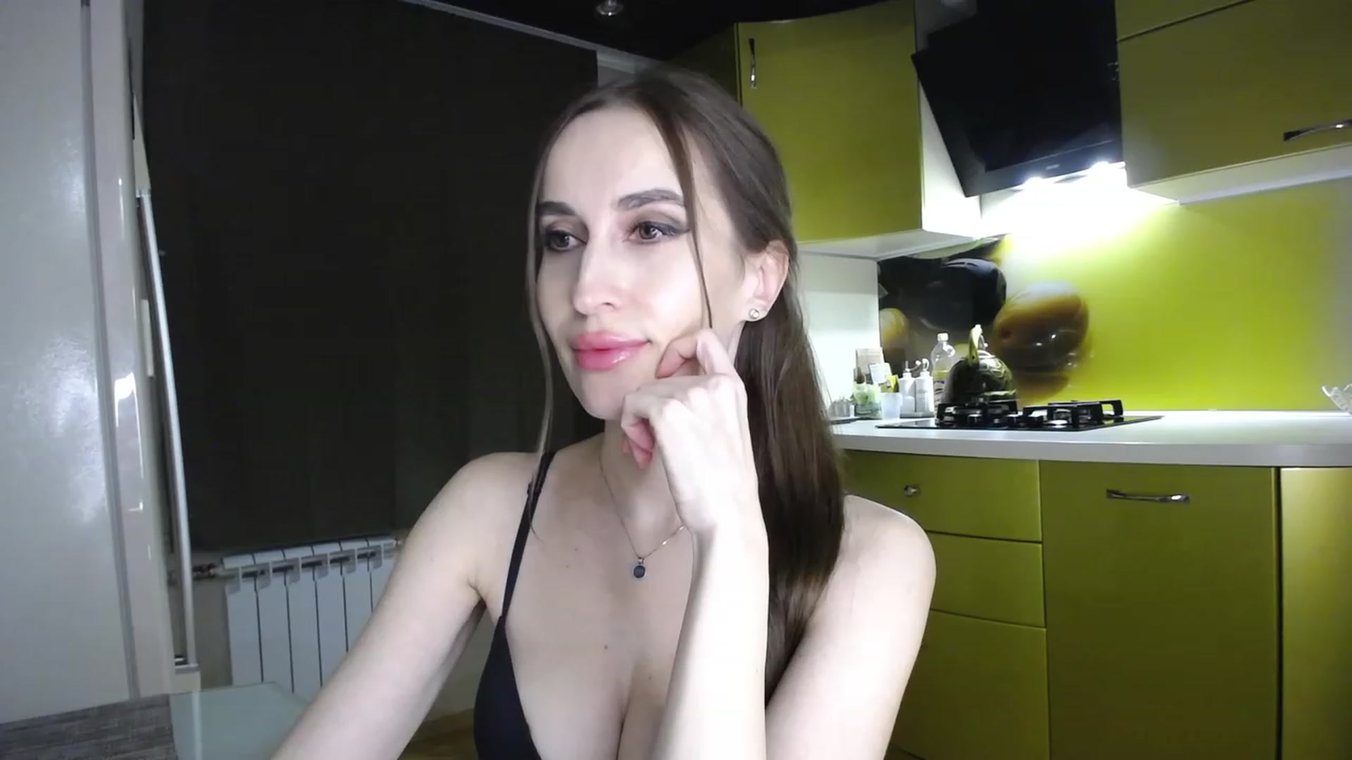 Gallery image thumbnail from MsDreams_'s myfreecams stream on, 11/19/2022, 01:37 image 3 of 20