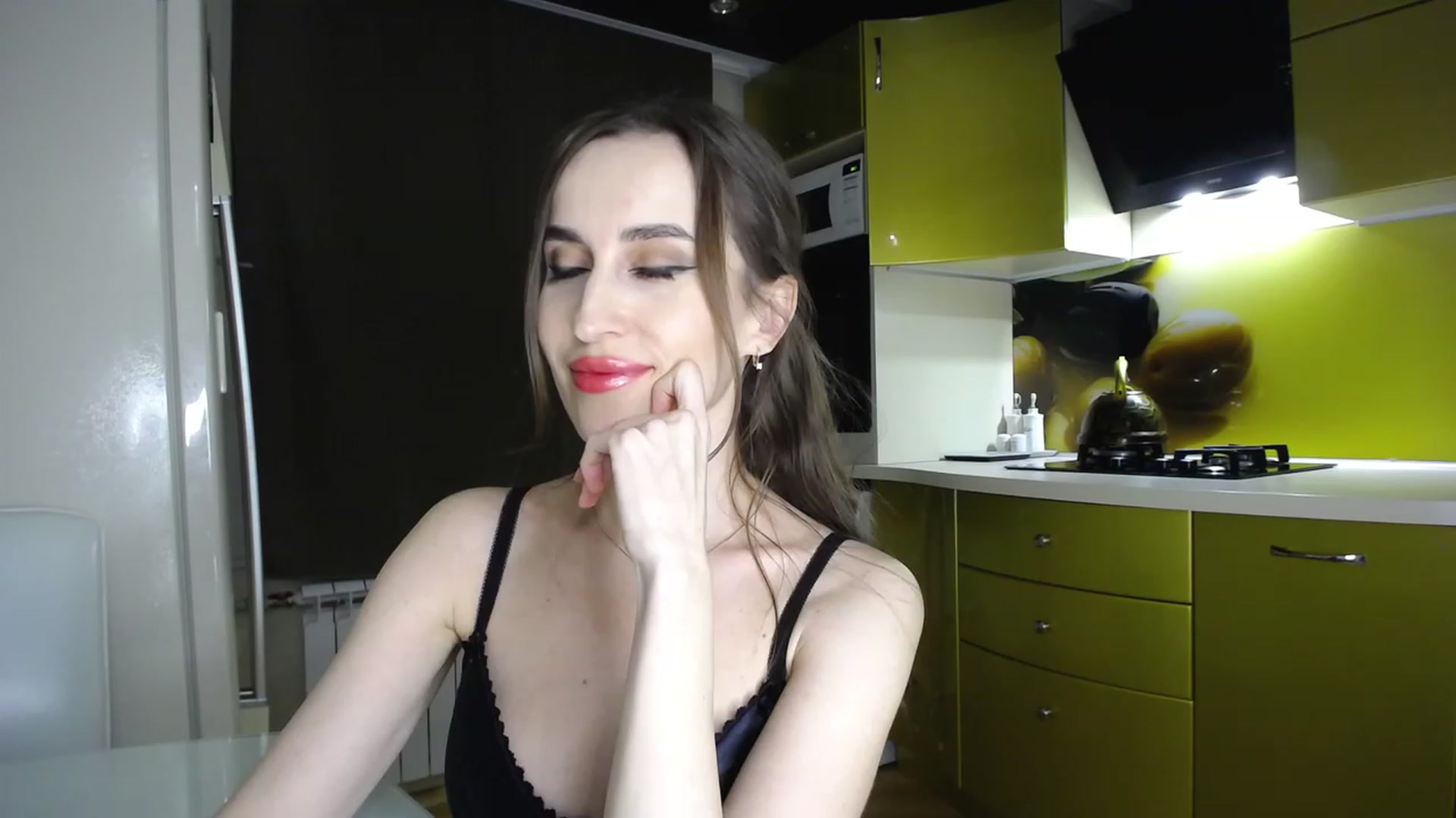 Gallery image thumbnail from MsDreams_'s myfreecams stream on, 03/11/2023, 02:23 image 15 of 20