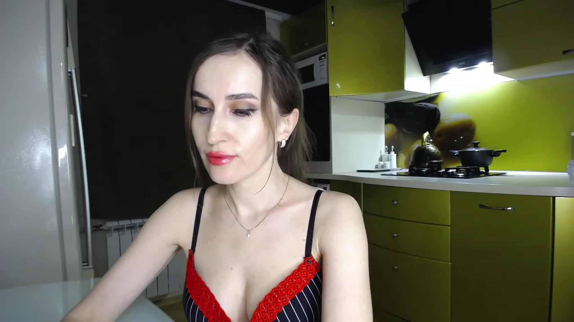 Gallery image thumbnail from MsDreams_'s myfreecams stream on, 03/15/2023, 24:43 image 9 of 20
