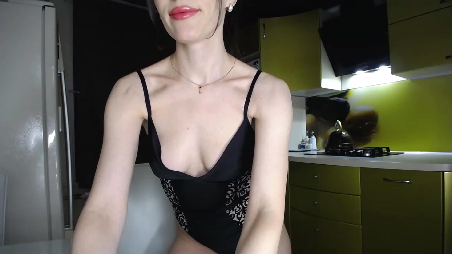 Gallery image thumbnail from MsDreams_'s myfreecams stream on, 04/15/2023, 23:24 image 10 of 20