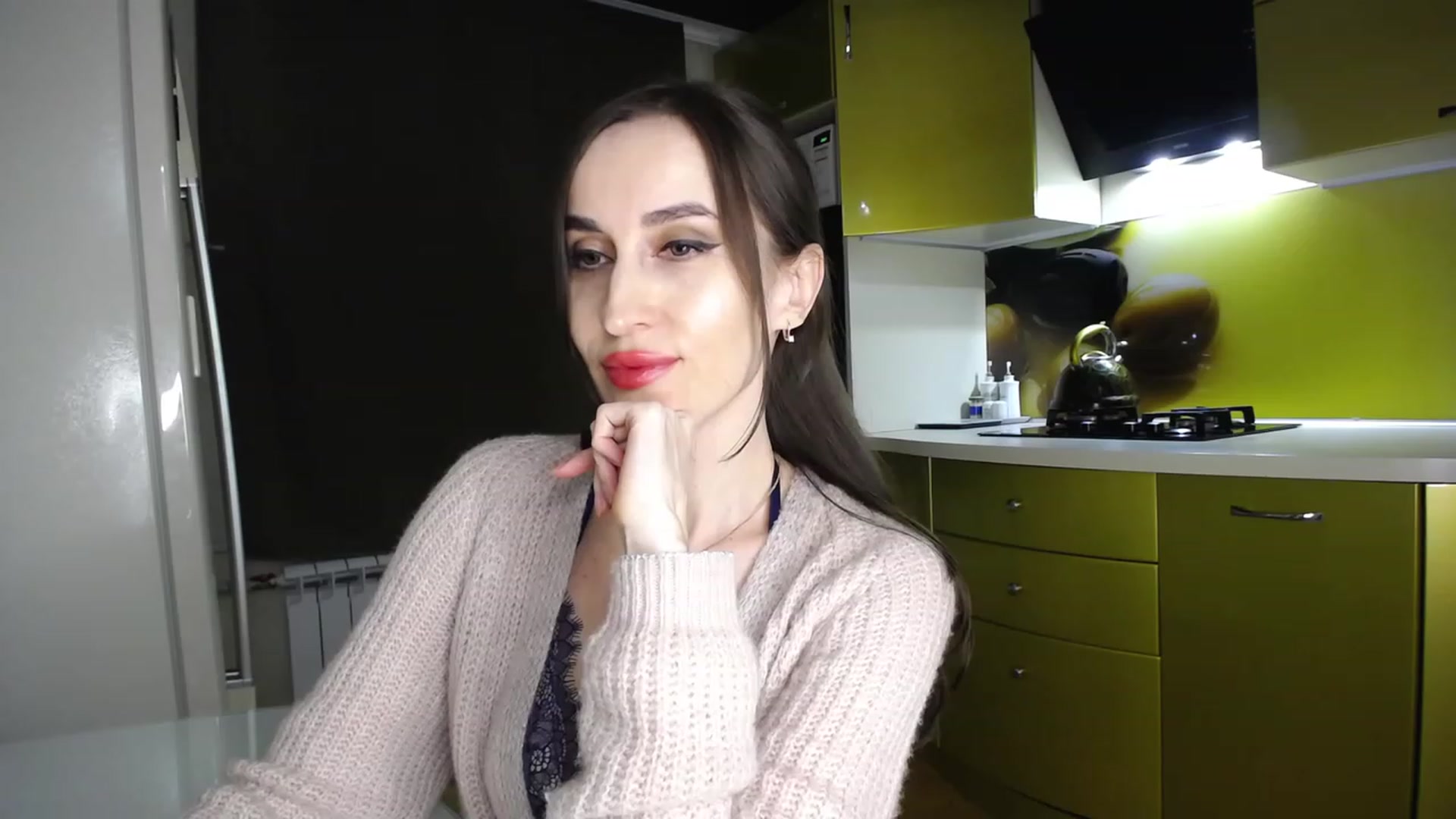 Gallery image thumbnail from MsDreams_'s myfreecams stream on, 04/20/2023, 24:05 image 4 of 20
