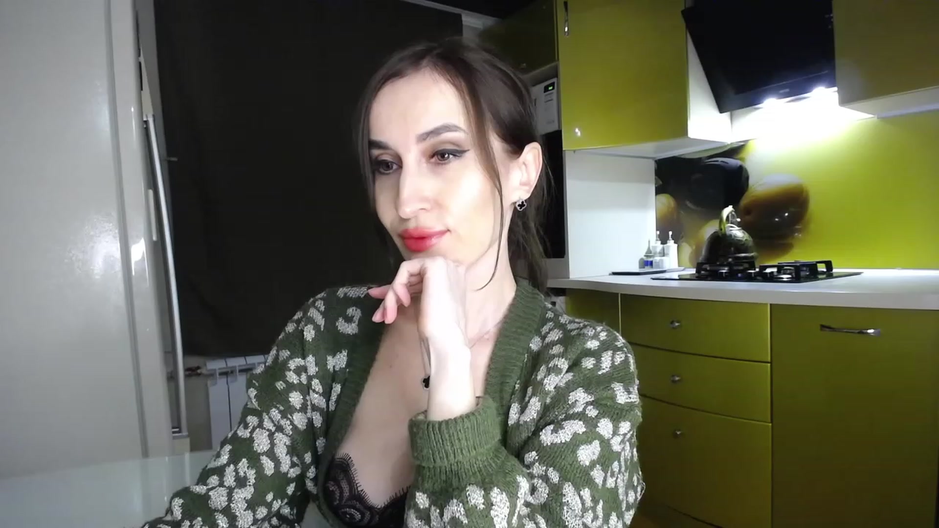 Gallery image thumbnail from MsDreams_'s myfreecams stream on, 04/23/2023, 24:43 image 8 of 20