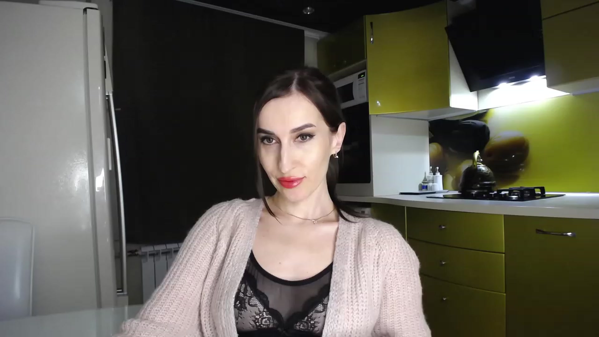 Gallery image thumbnail from MsDreams_'s myfreecams stream on, 04/30/2023, 24:03 image 15 of 20